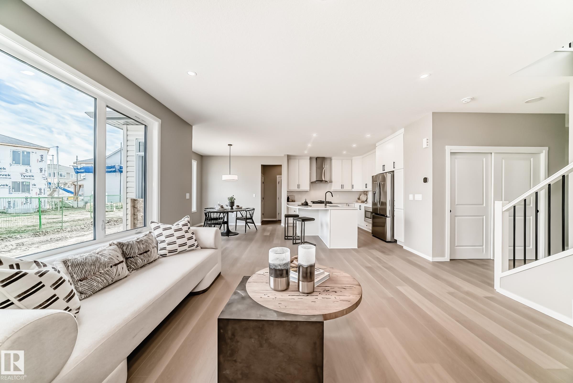 https://zimg.paragon.ice.com/ParagonImages/Property/PM/RAE/225399506/24/0/0/c446ae2098542806e66112336f358475/1/8ed00b9344869e33bcd87bfb6982cec9/225399506-2637bdb0-a822-487b-80d8-fafe292f100f.JPG