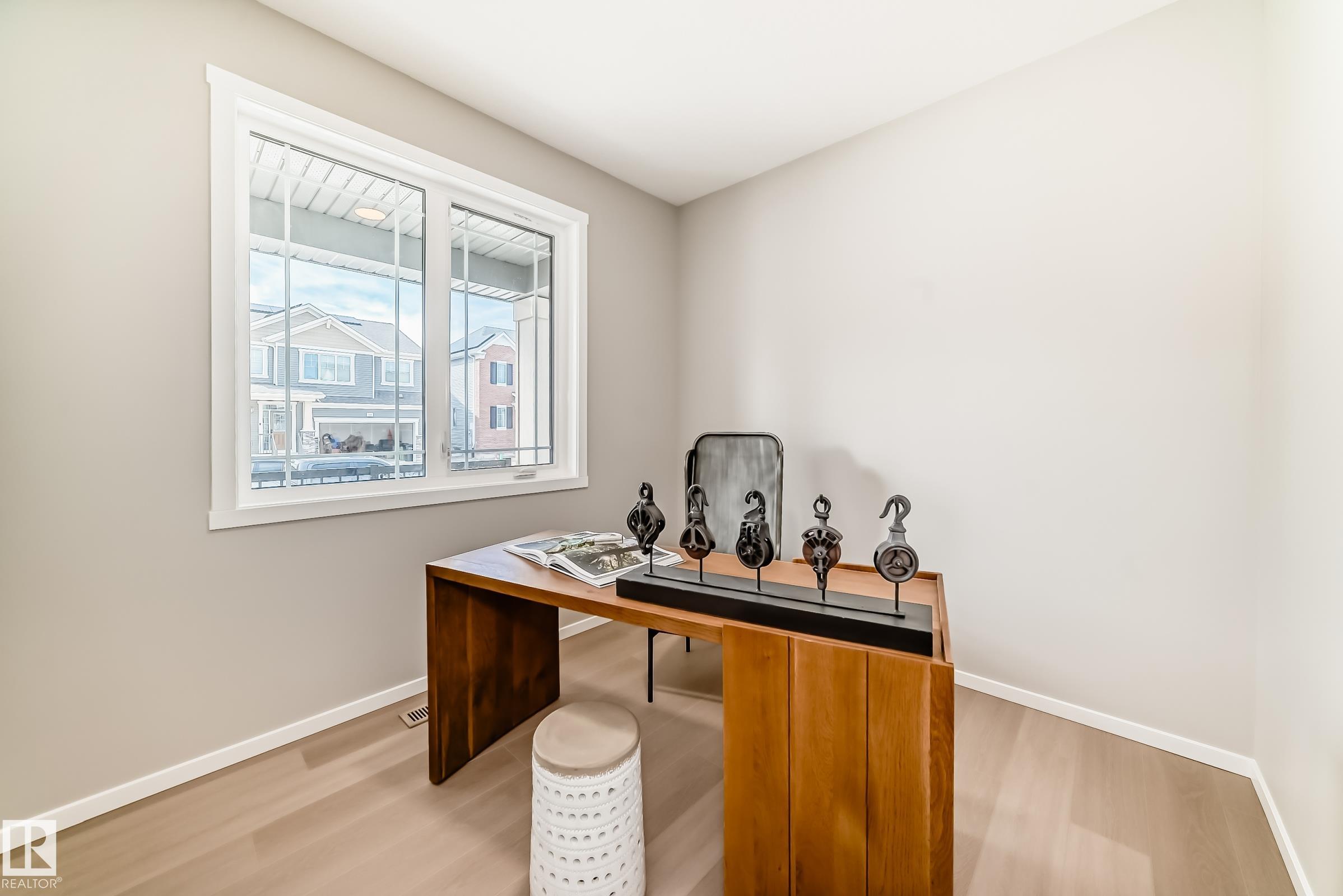 https://zimg.paragon.ice.com/ParagonImages/Property/PM/RAE/225399506/27/0/0/de5931f69ae2943368163169991749c4/1/8ed00b9344869e33bcd87bfb6982cec9/225399506-51e9b46a-4ca9-421a-a775-28375d7c5ab1.JPG