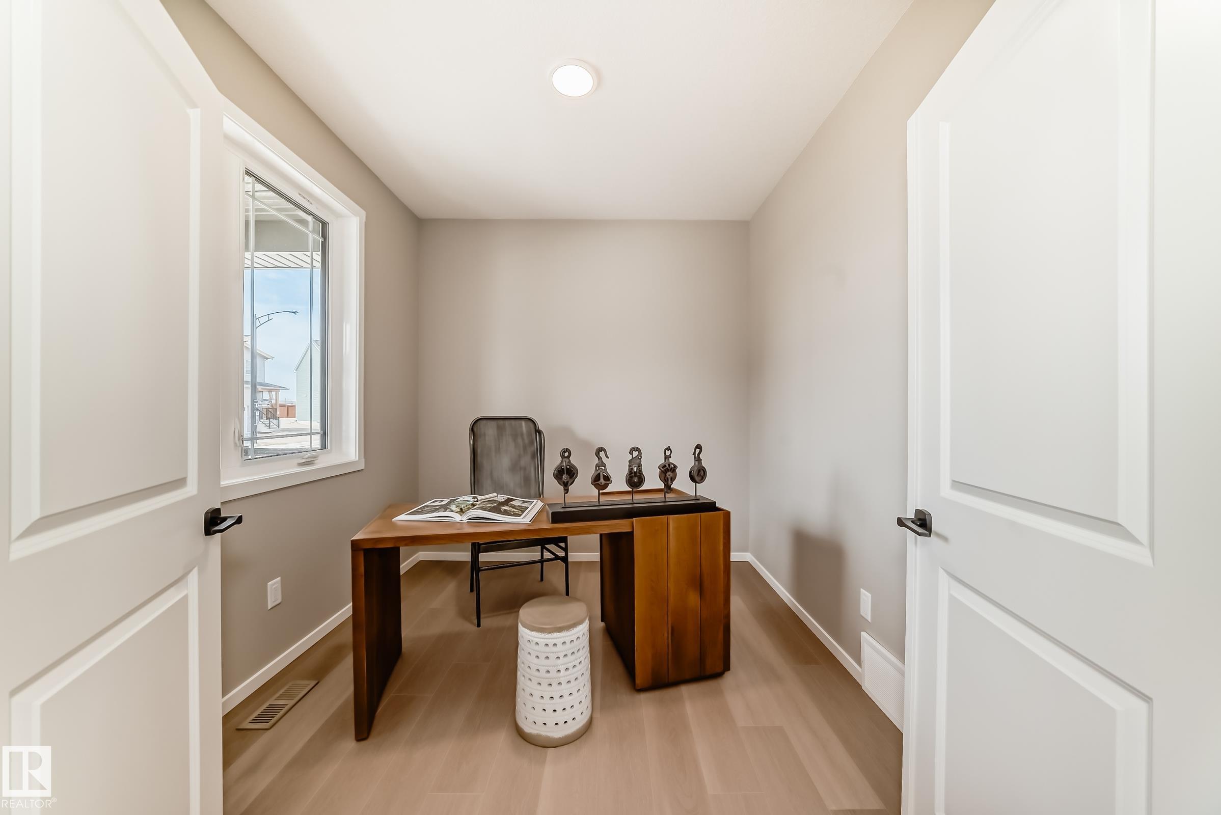 https://zimg.paragon.ice.com/ParagonImages/Property/PM/RAE/225399506/28/0/0/f6bef5f3e57d3122fdbc7f9e6a047528/1/8ed00b9344869e33bcd87bfb6982cec9/225399506-87f369a2-b963-4206-865a-eb6c9e831e4e.JPG