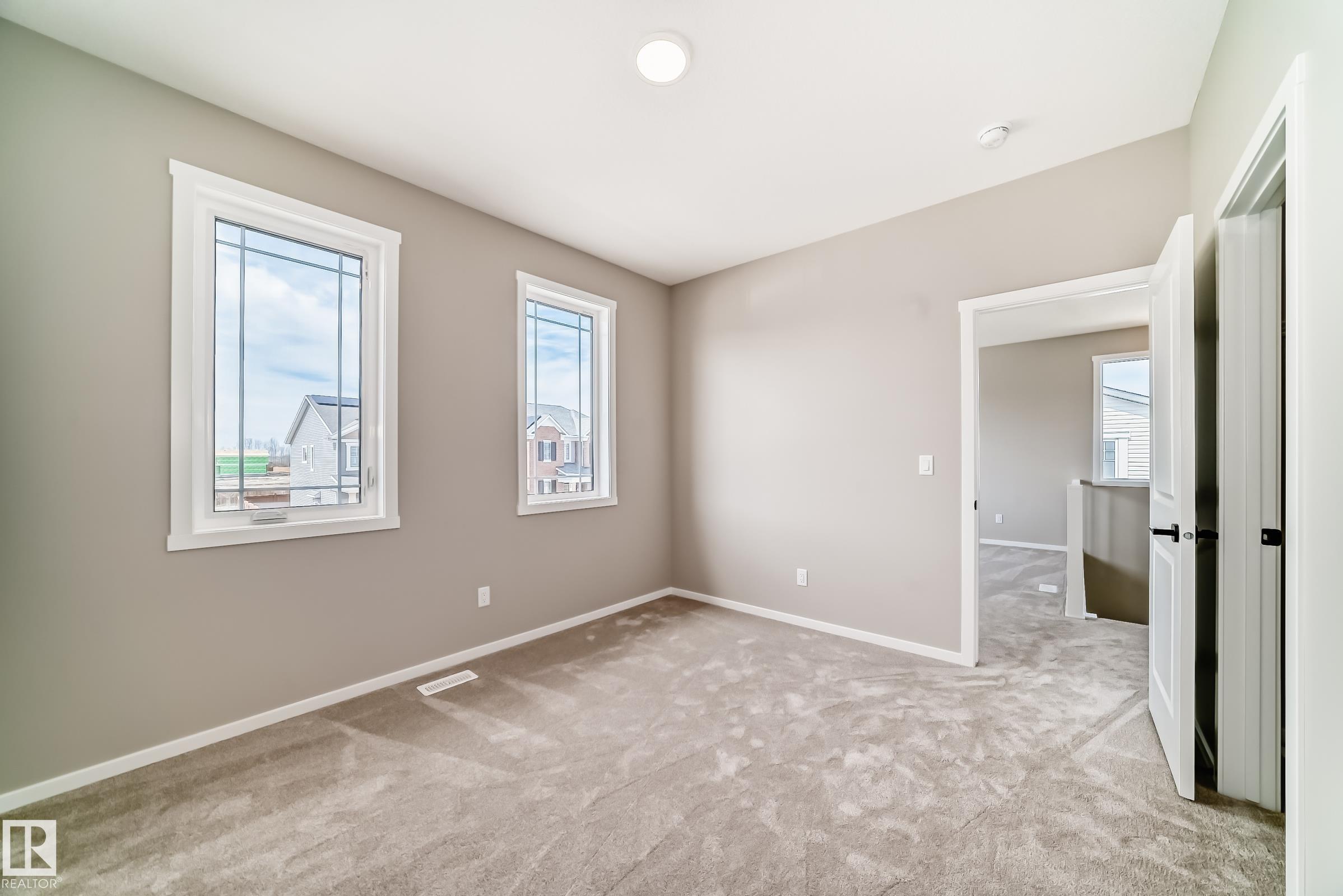 https://zimg.paragon.ice.com/ParagonImages/Property/PM/RAE/225399506/49/0/0/b30d53525e63b5adec0b348efa6821f5/1/8ed00b9344869e33bcd87bfb6982cec9/225399506-0b144002-3f15-4d05-9438-f493cb8ccdb7.JPG