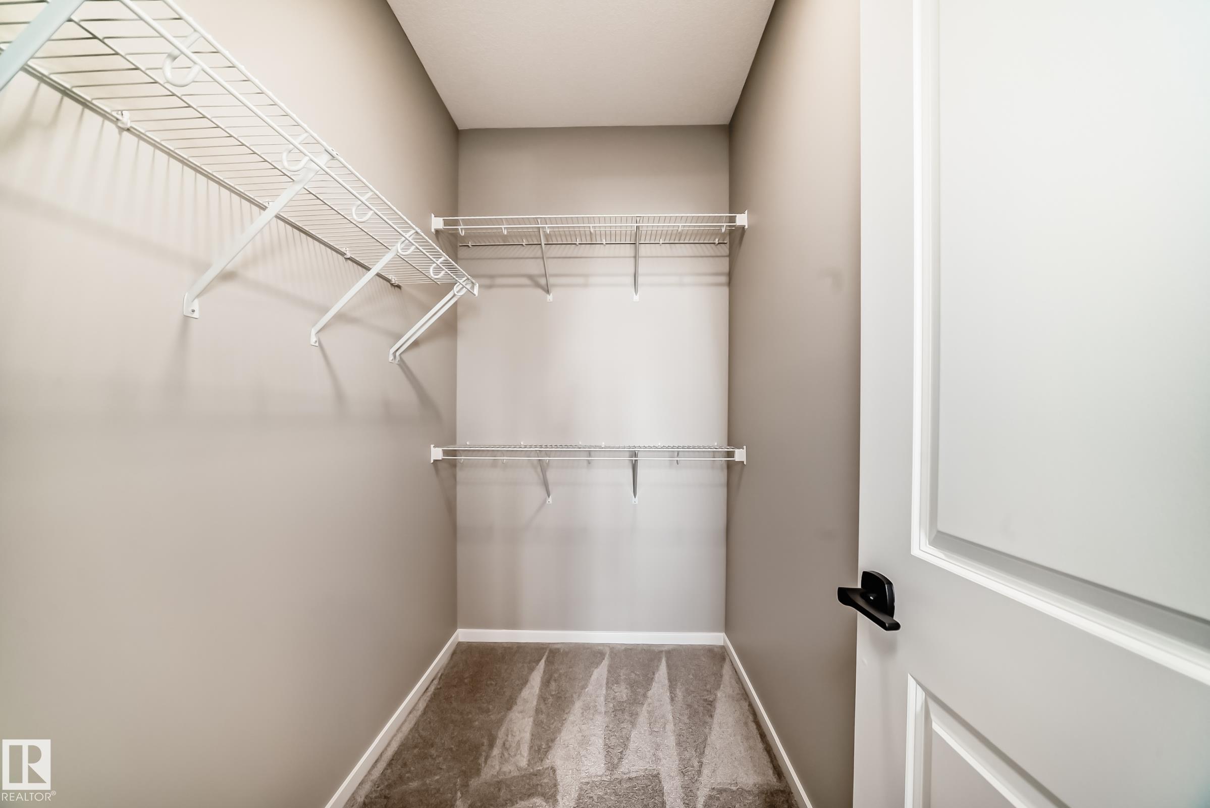 https://zimg.paragon.ice.com/ParagonImages/Property/PM/RAE/225399506/50/0/0/b1b7c56a8f1b0dc0d61818bb3eccb746/1/8ed00b9344869e33bcd87bfb6982cec9/225399506-a7474596-f126-486b-a01e-b65c3215aeb5.JPG