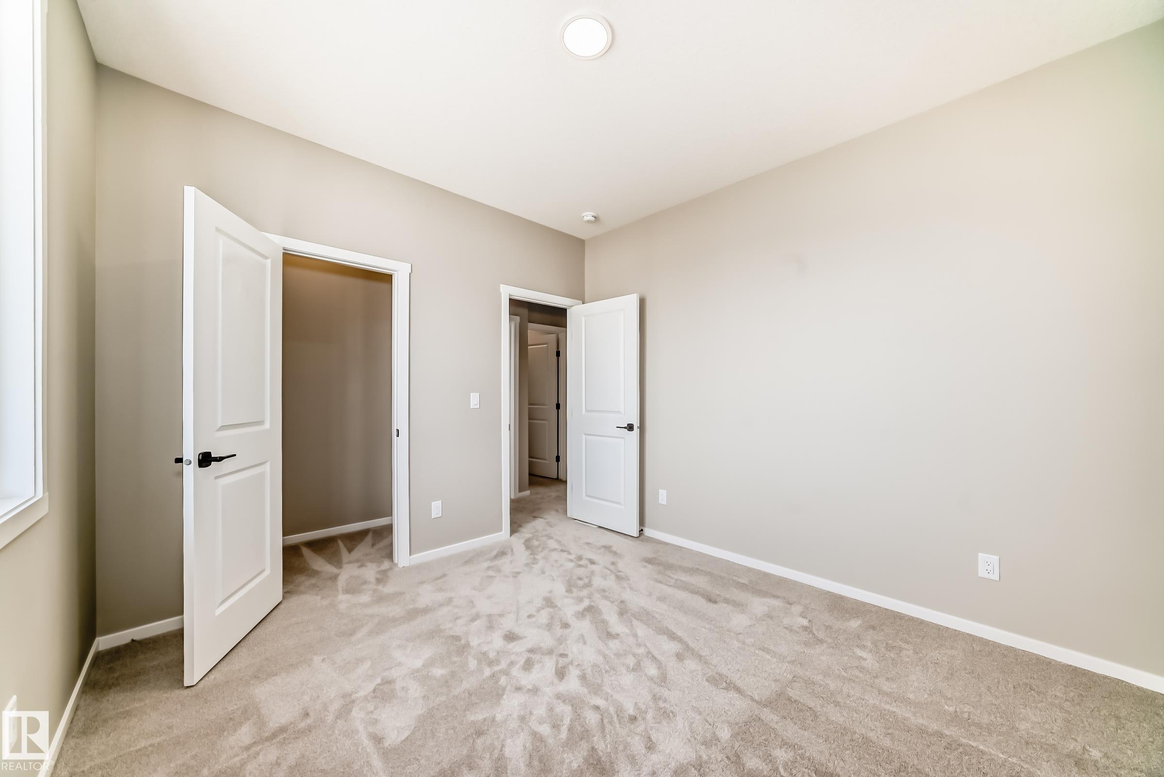 https://zimg.paragon.ice.com/ParagonImages/Property/PM/RAE/225399506/52/0/0/f503b8df797e12613d353d8b6e46d951/1/8ed00b9344869e33bcd87bfb6982cec9/225399506-b1af4788-828b-49e2-9109-4e5f34ffd080.JPG