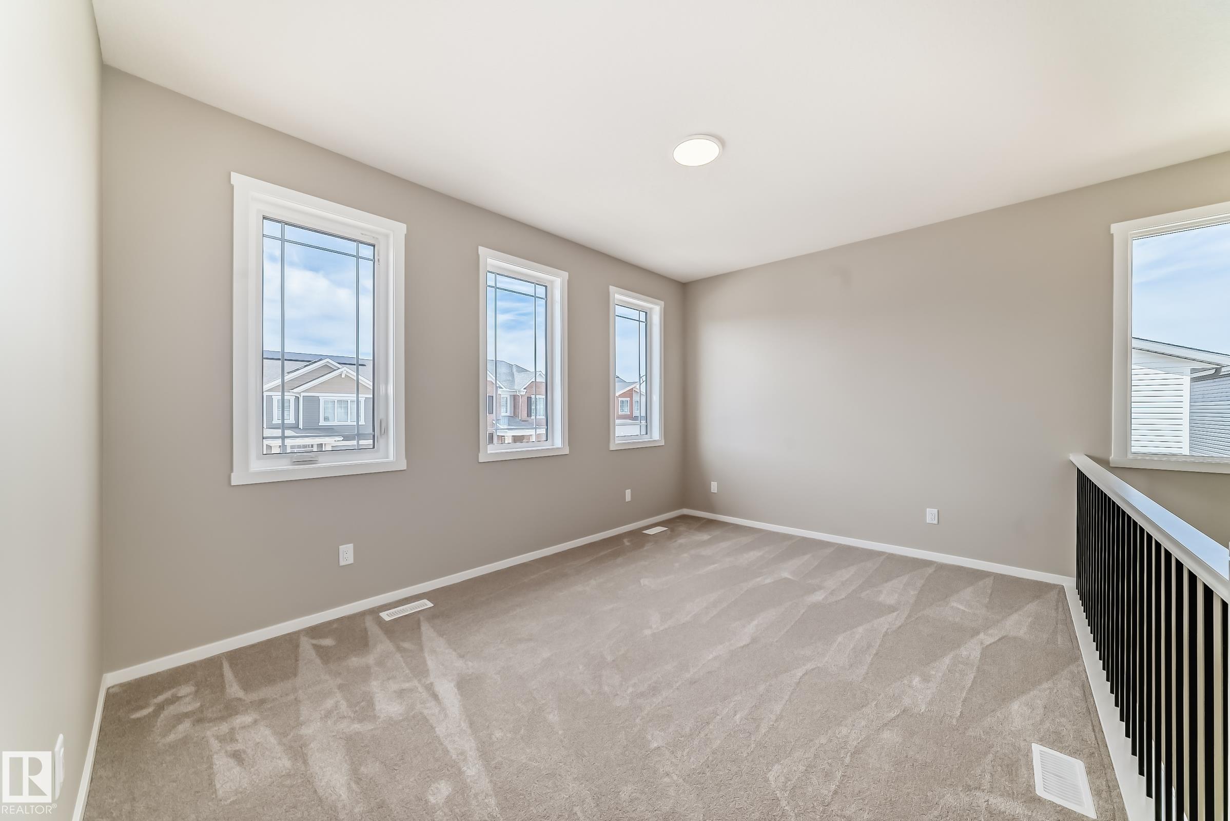 https://zimg.paragon.ice.com/ParagonImages/Property/PM/RAE/225399506/57/0/0/da5a8ca2afcbdc2493222903e91cf45d/1/8ed00b9344869e33bcd87bfb6982cec9/225399506-0d699e7b-e780-4f7d-a26e-a6c9960b2b7e.JPG