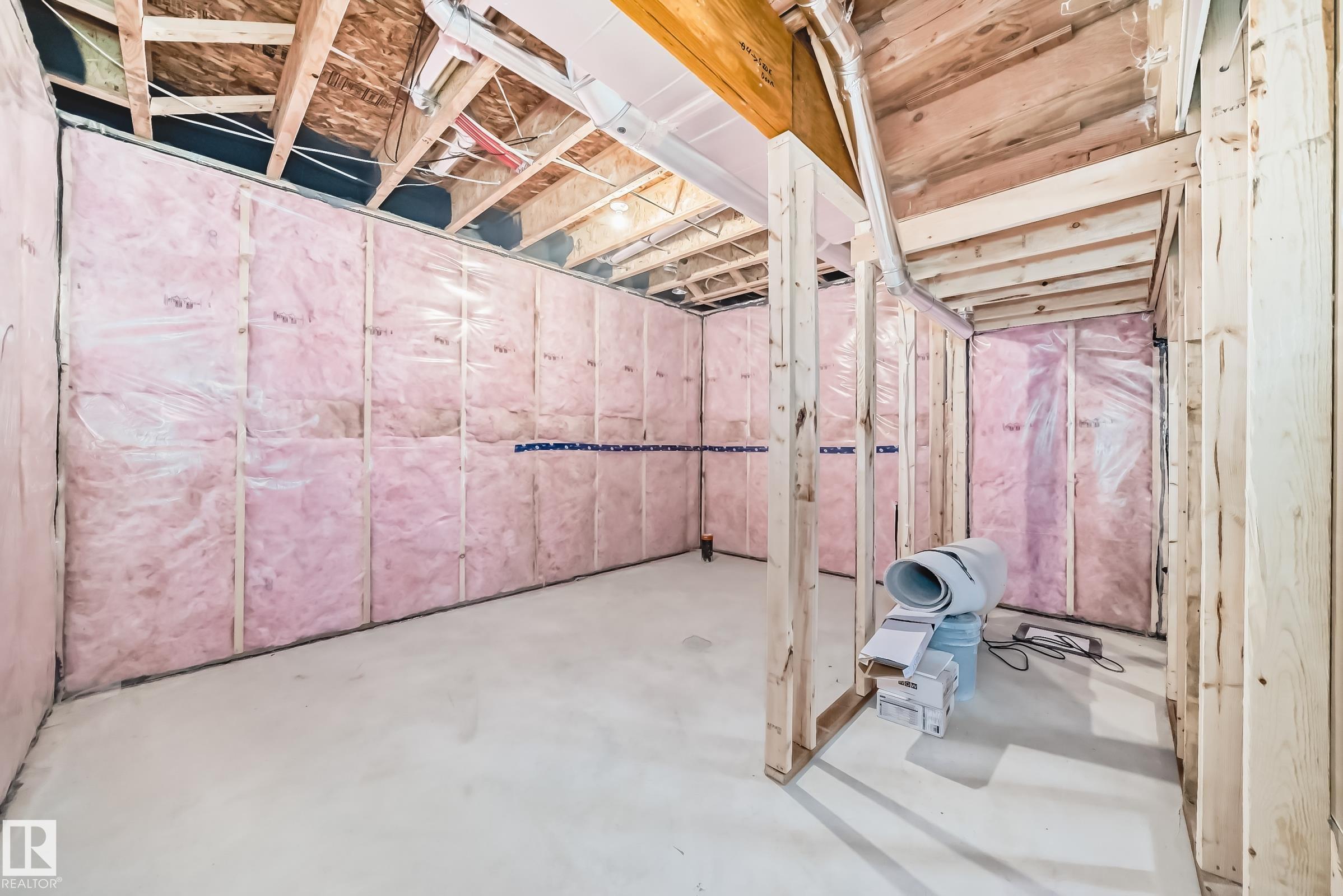 https://zimg.paragon.ice.com/ParagonImages/Property/PM/RAE/225399506/65/0/0/23ebd3845f16edd3f9af635605488d4e/1/8ed00b9344869e33bcd87bfb6982cec9/225399506-f2433c4d-be77-42e2-88df-309c7e2fc403.JPG