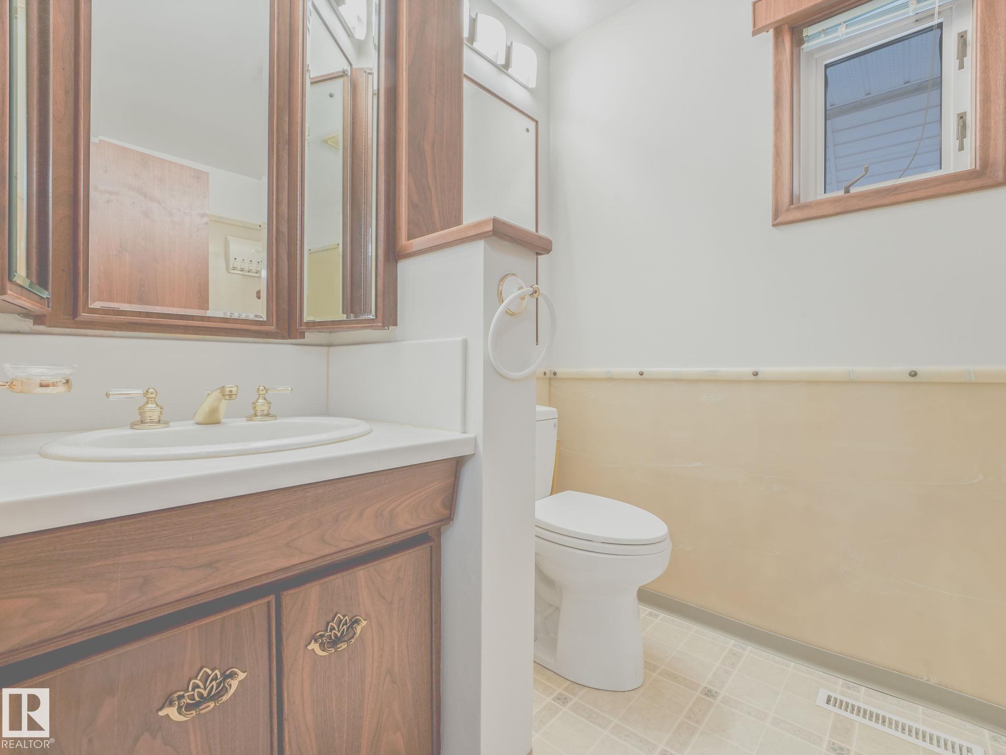 https://zimg.paragon.ice.com/ParagonImages/Property/PM/RAE/225399508/21/0/0/247277bffe9173a530e81eaaf6f41bc8/1/ec368a5e2874f4727107ea0137f9b54f/225399508-cdb62634-5487-44e4-bb90-92f88cba953d.JPG
