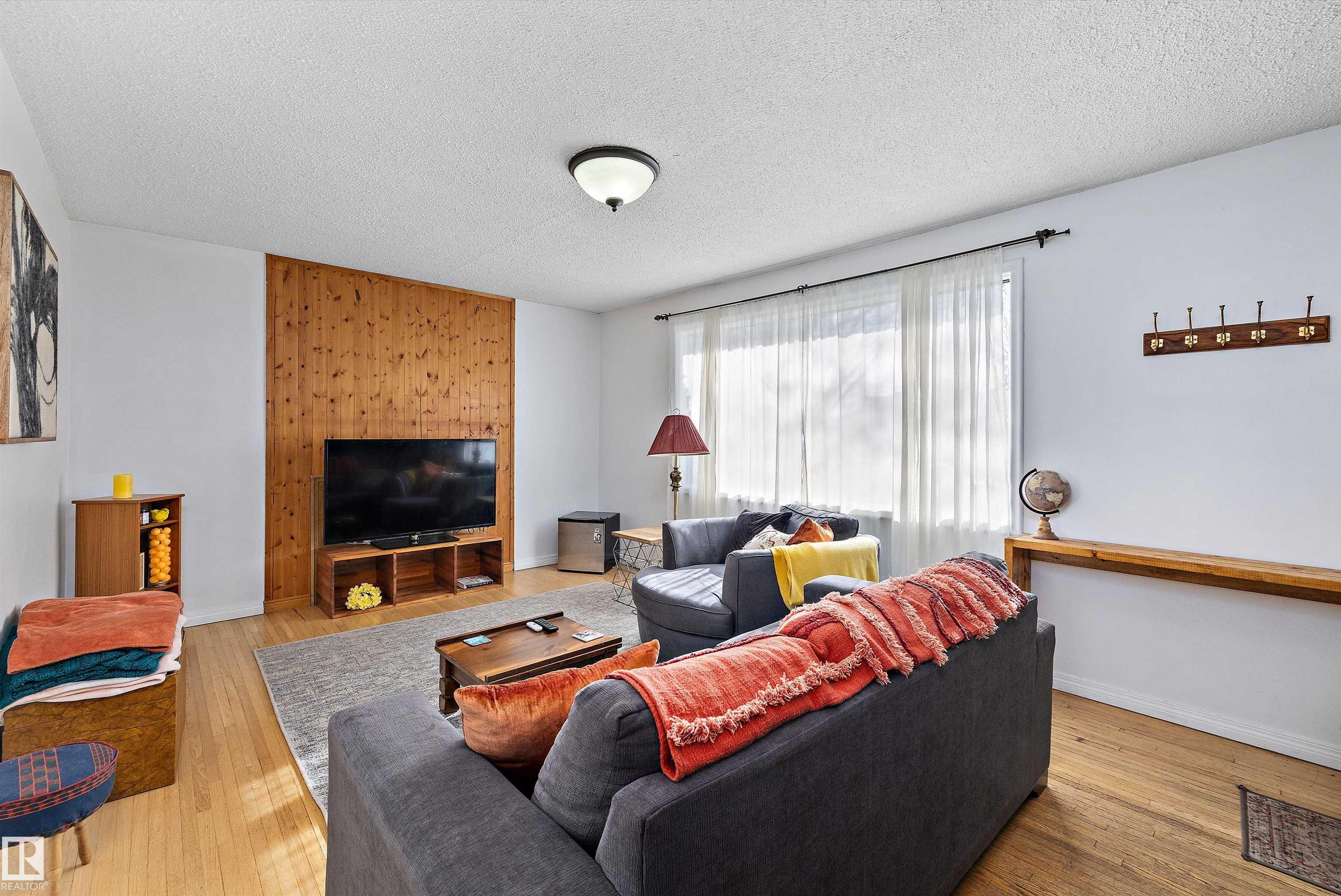 Picture for 11607 141 ST NW