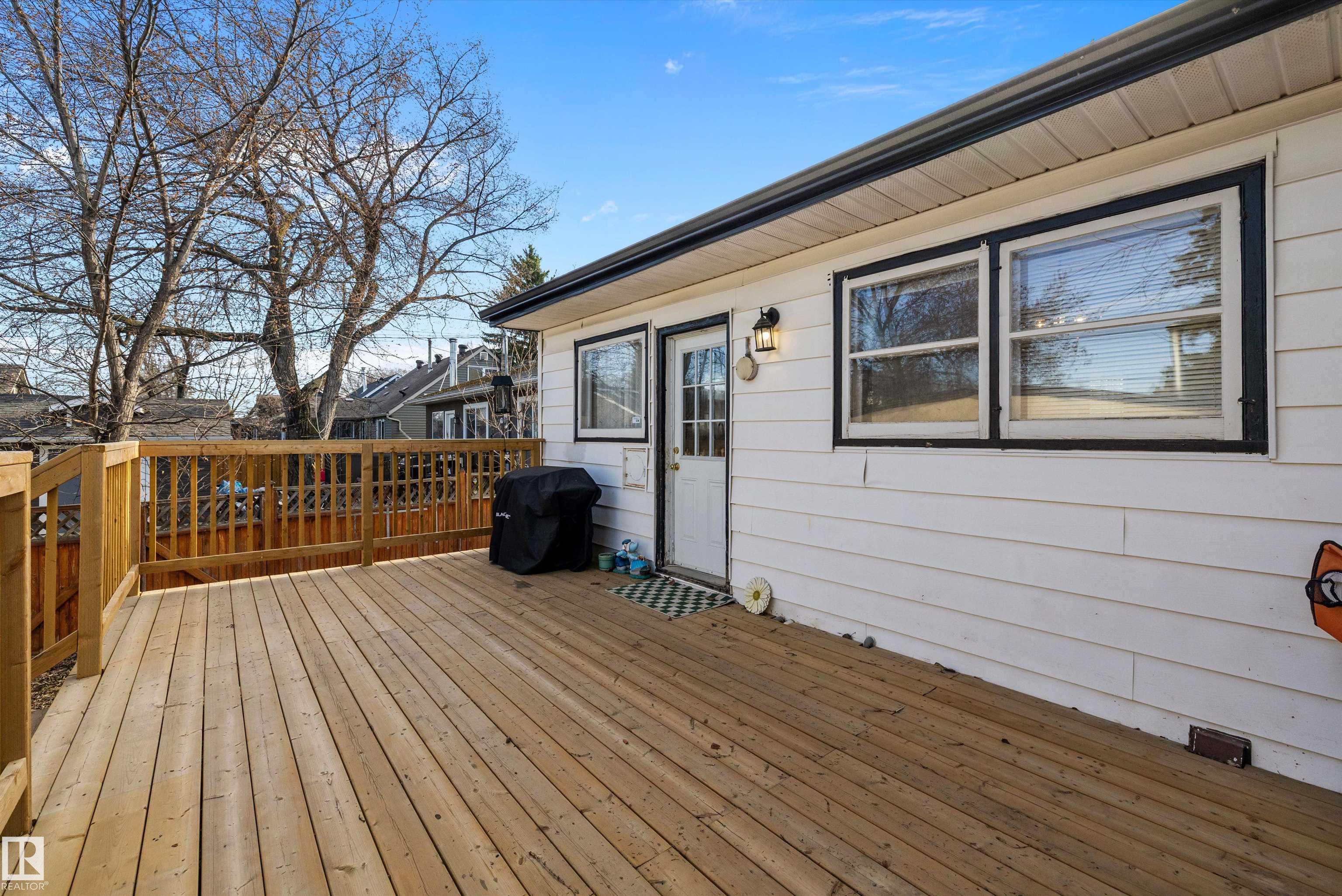 https://zimg.paragon.ice.com/ParagonImages/Property/PM/RAE/225399516/43/0/0/32879c94f4c2bc19d28020b6b278e883/1/f34dfa9648eda35ecdfa71597c1f8a6f/225399516-747b329c-9473-482c-8a21-f8c0f0cf1b6e.JPG