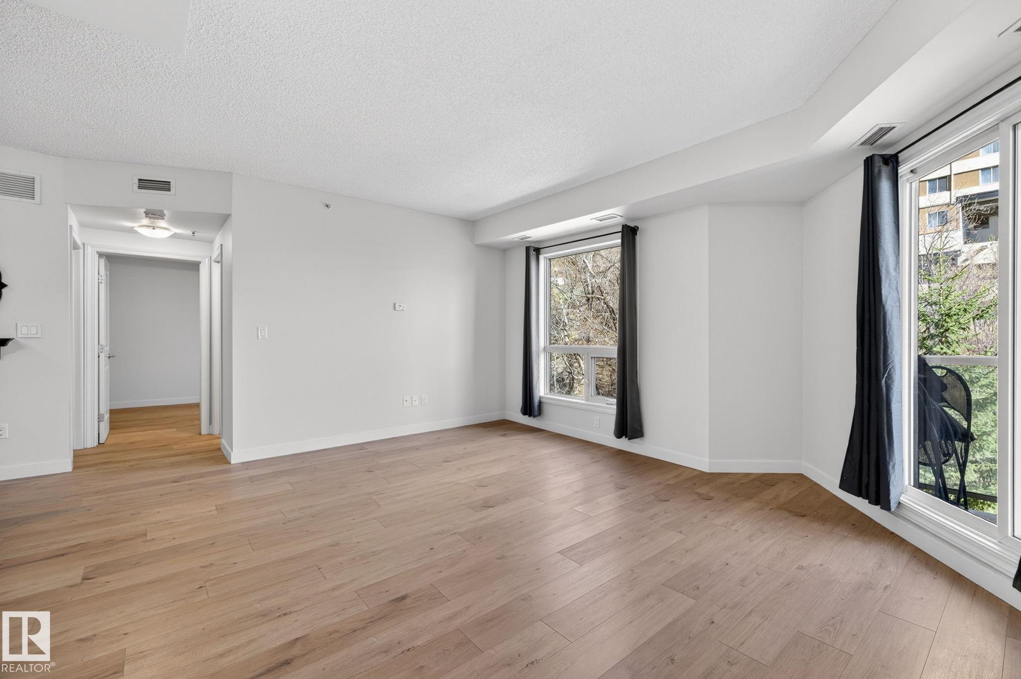 https://zimg.paragon.ice.com/ParagonImages/Property/PM/RAE/225399517/16/0/0/d9b1199998241b9203557e47cae39a78/1/343058cd53927566fa548569ac630aed/225399517-19c2b6db-ece0-4ca1-a022-0a2d3dc4e132.JPG