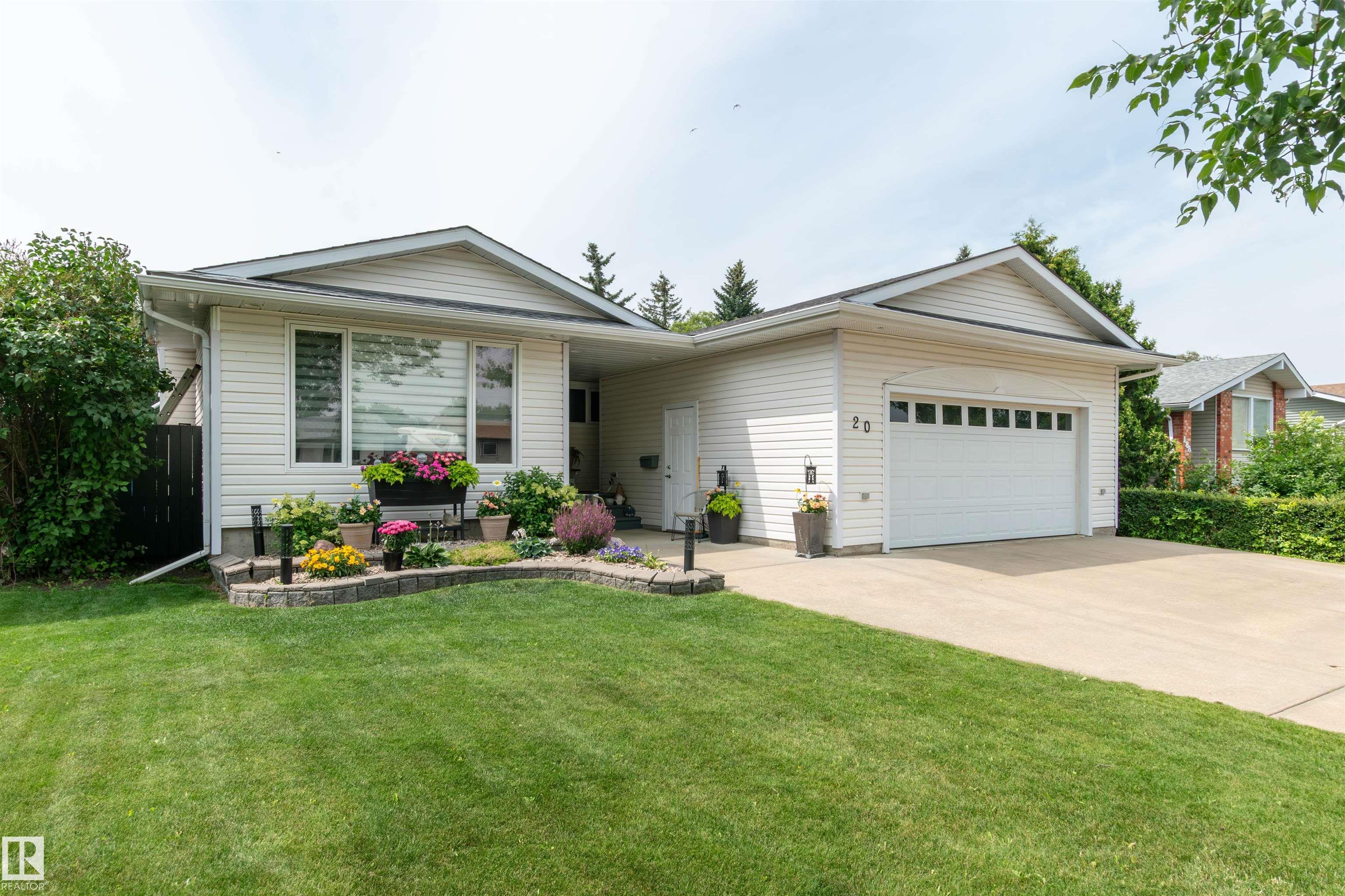 20 Rosewood Drive, Maplewood, Sherwood Park