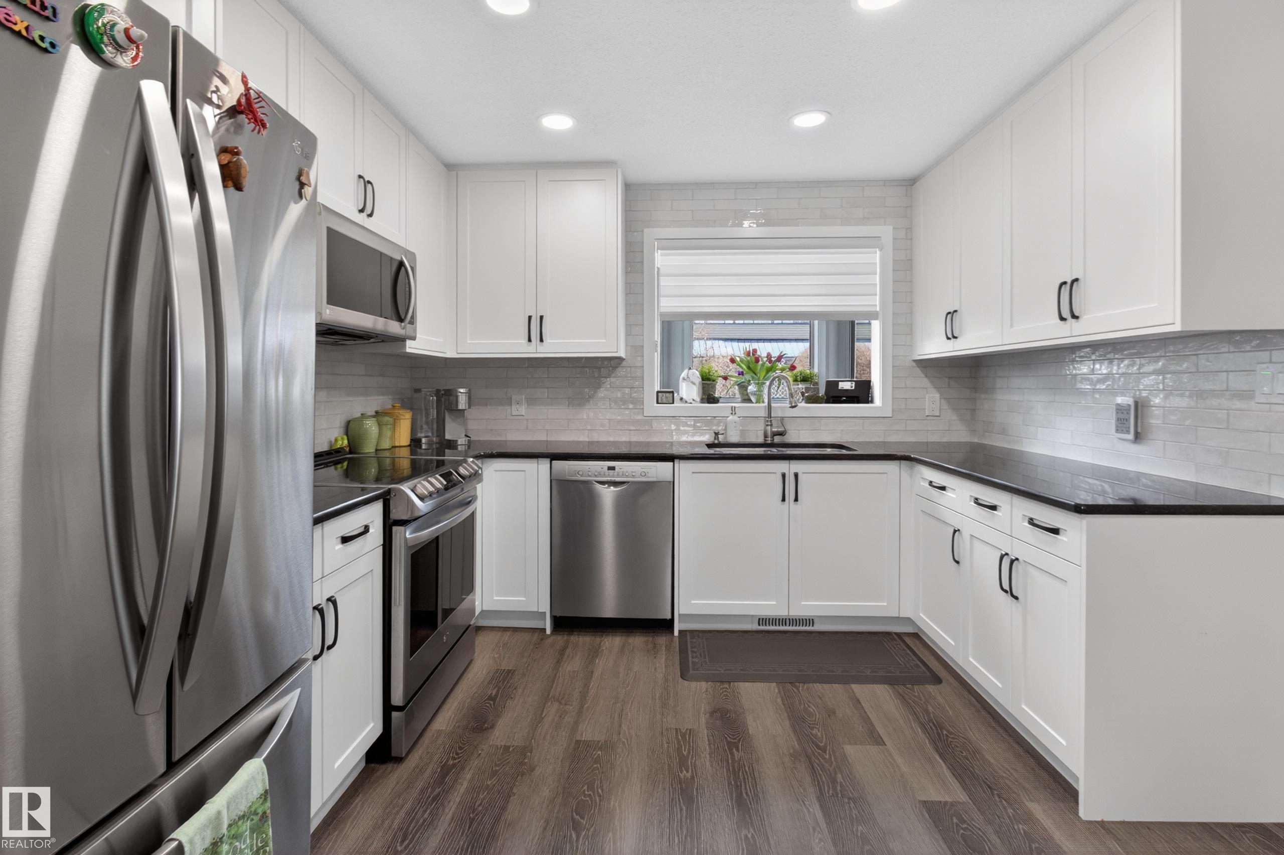 Photo 18 at 20 Rosewood Drive, Maplewood, Sherwood Park