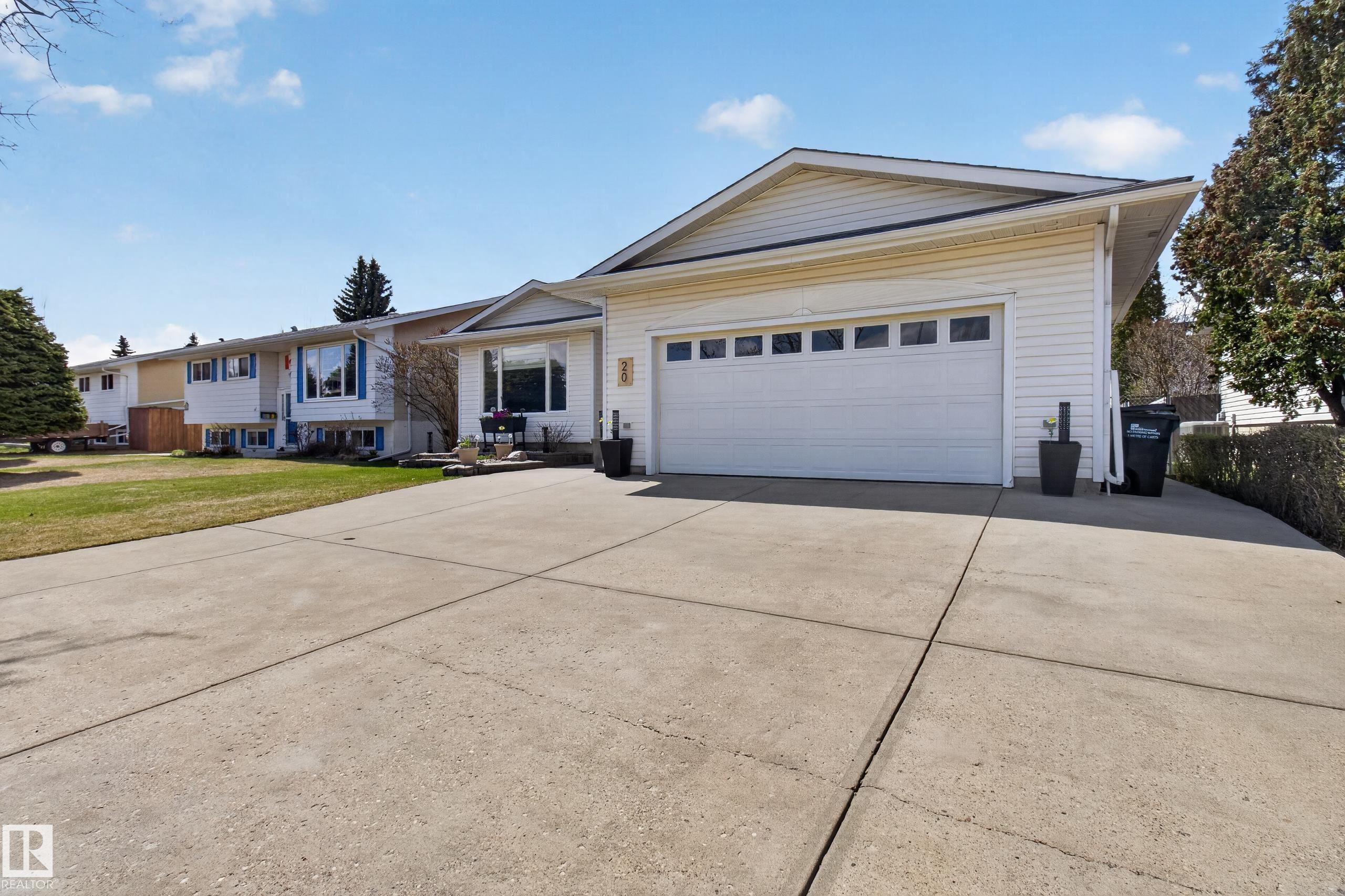 20 Rosewood Drive, Maplewood, Sherwood Park