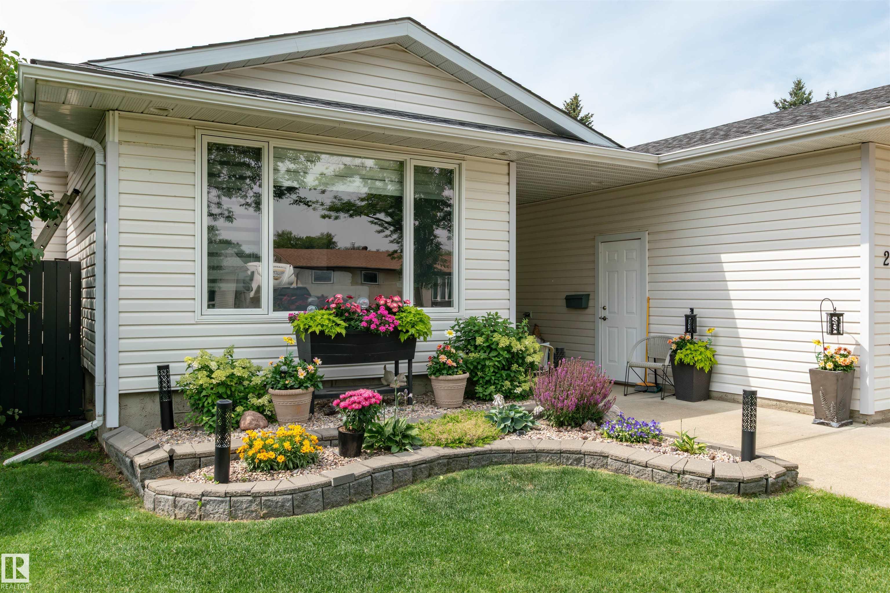 20 Rosewood Drive, Maplewood, Sherwood Park