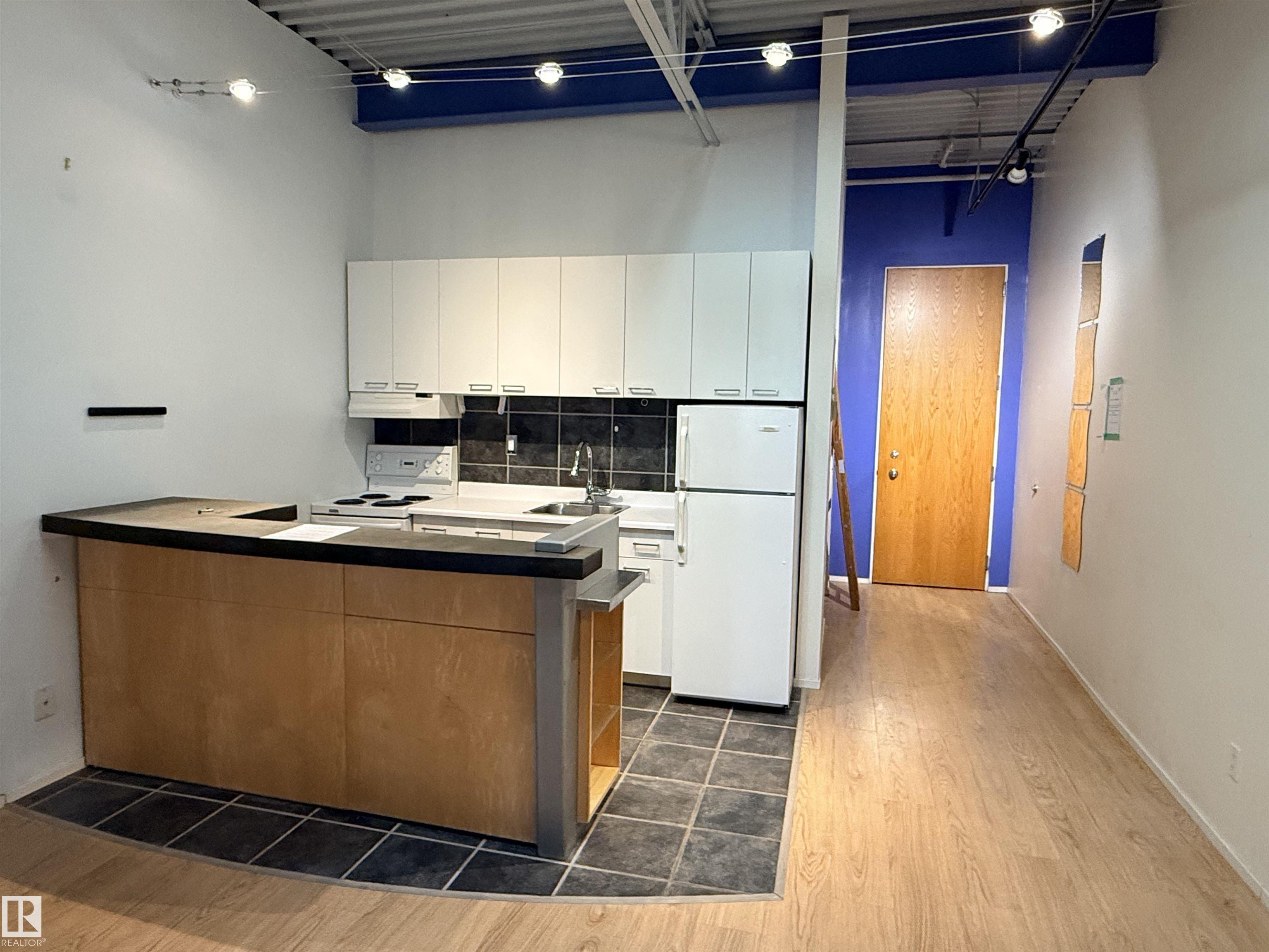 Picture for #310 10355 105 ST NW