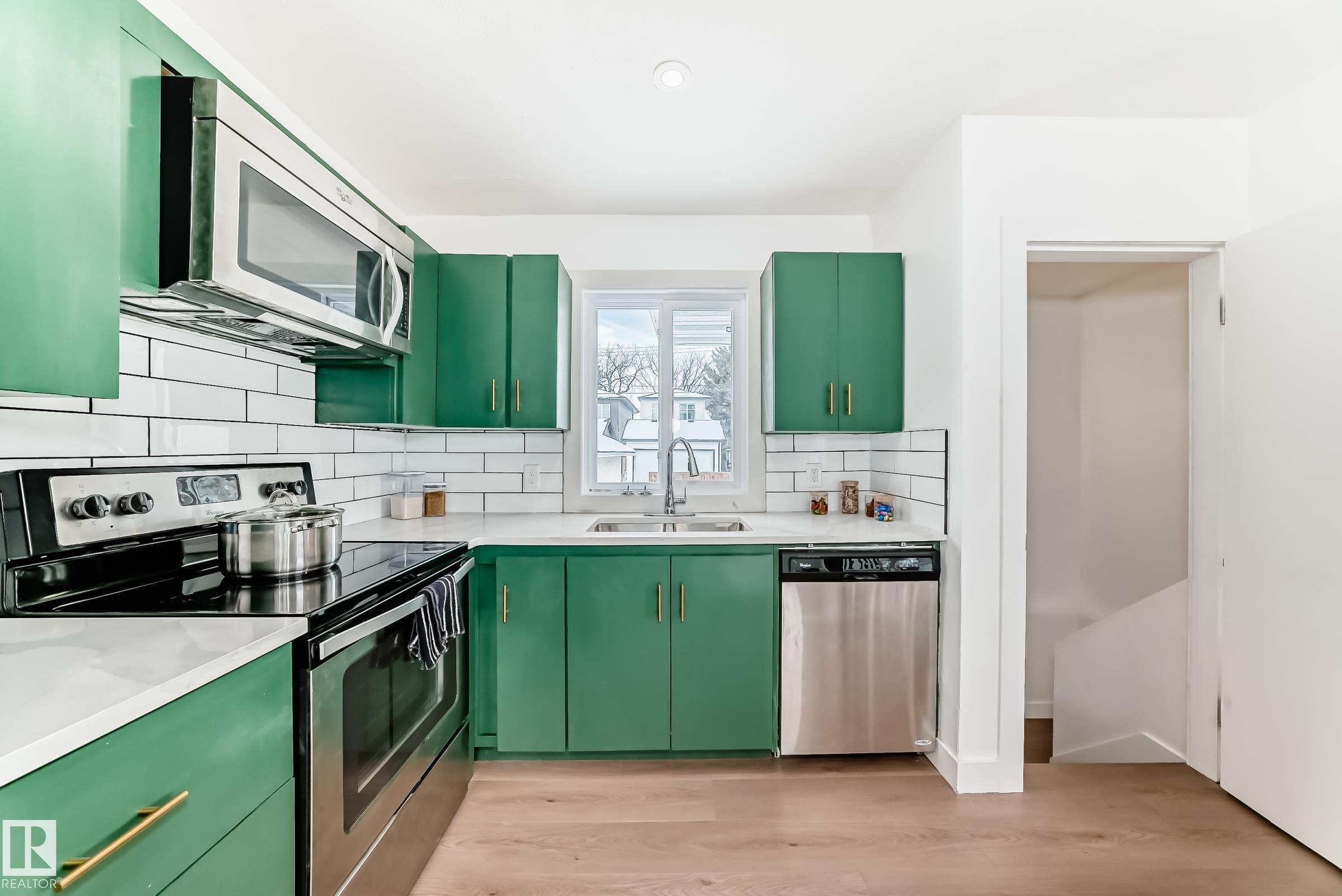 8712 89 Avenue NW, Bonnie Doon, Edmonton