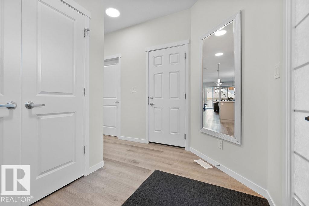 https://zimg.paragon.ice.com/ParagonImages/Property/PM/RAE/225399536/10/0/0/2e5fb0c2cb292c42c0d53f3486f12ccb/1/3a2bf6b16eb3f9c8e4808f5942757ca7/225399536-d162ddab-69f8-46f8-8676-6c8542025ce2.JPG