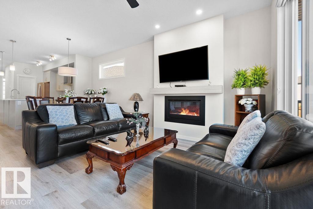 https://zimg.paragon.ice.com/ParagonImages/Property/PM/RAE/225399536/20/0/0/9b66004eae6fb67c8c085db1715f7985/1/3a2bf6b16eb3f9c8e4808f5942757ca7/225399536-21929108-8edb-48a3-9eb0-1089106094a7.JPG
