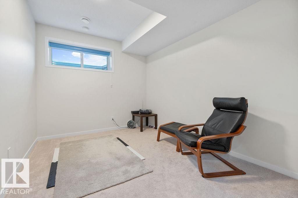https://zimg.paragon.ice.com/ParagonImages/Property/PM/RAE/225399536/46/0/0/5763c07697955cf5ab196b726604fb33/1/3a2bf6b16eb3f9c8e4808f5942757ca7/225399536-945fc442-db00-4f3b-8293-7534d83ccc44.JPG