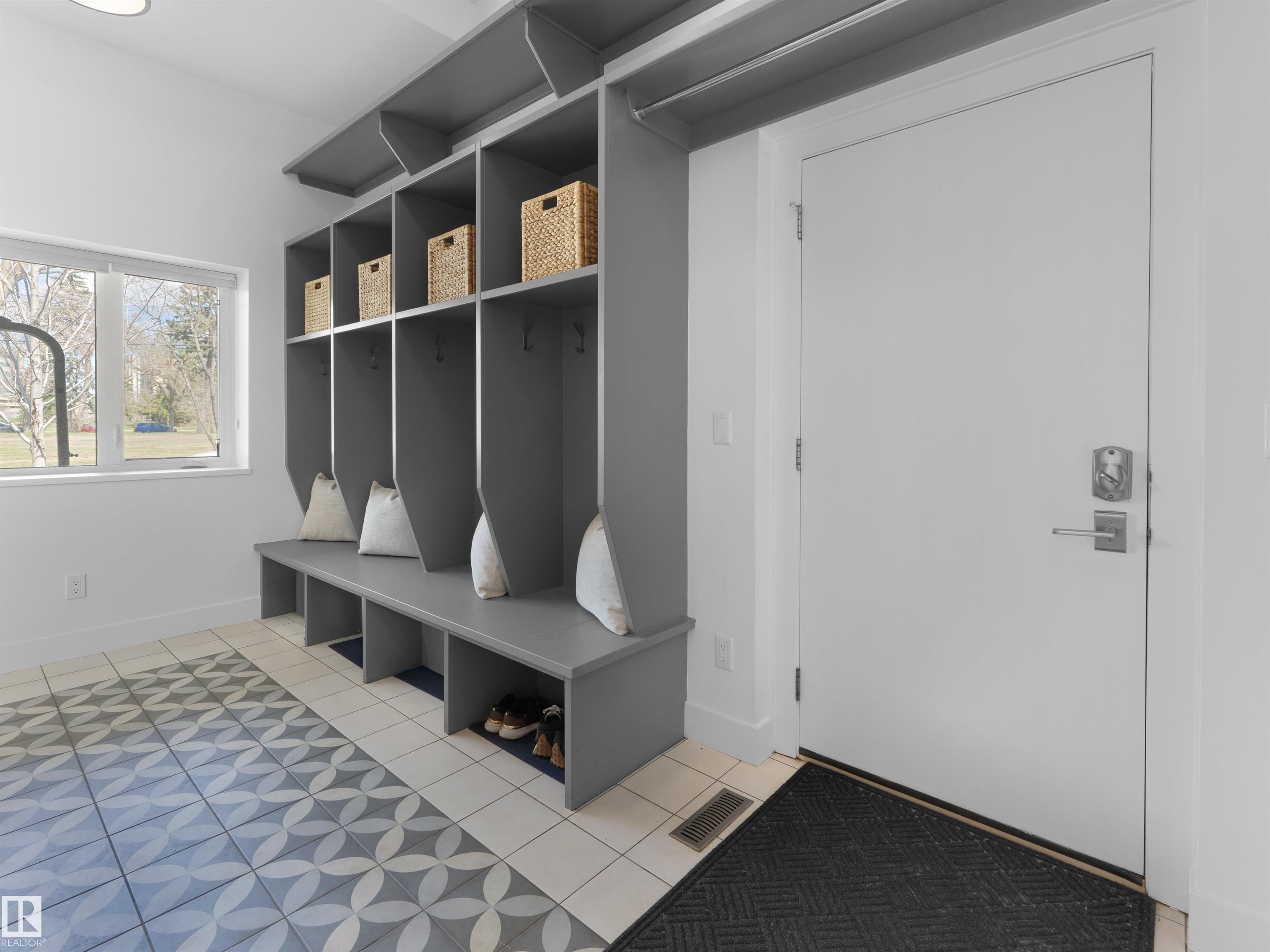 Picture for 11251 79 AV NW