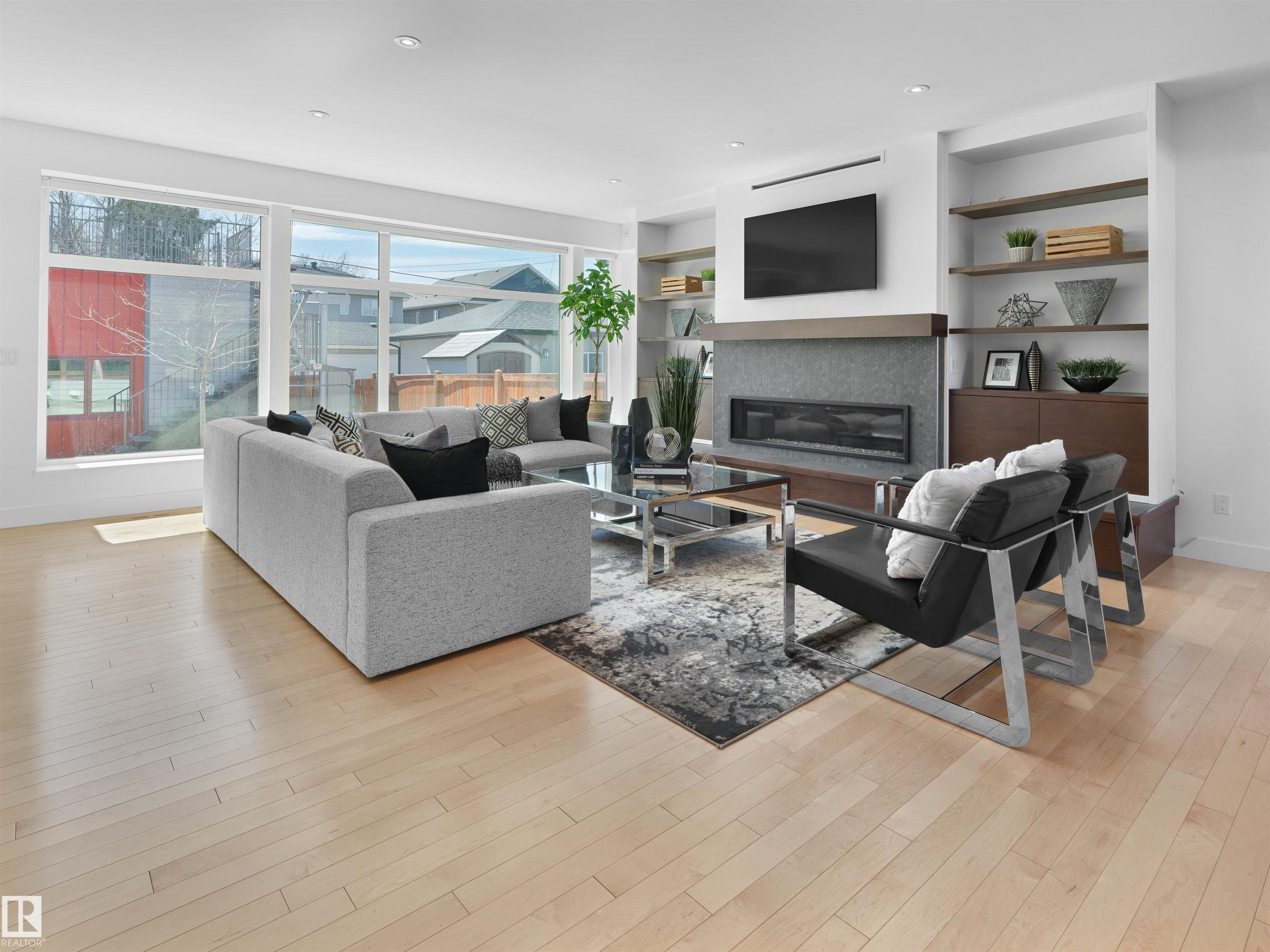 Picture for 11251 79 AV NW