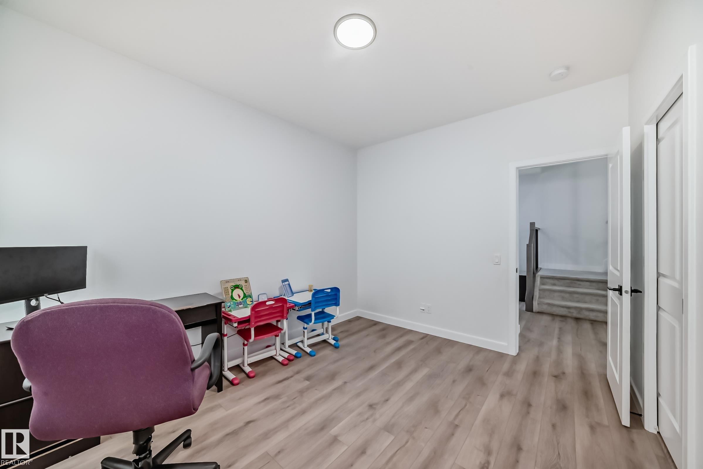 https://zimg.paragon.ice.com/ParagonImages/Property/PM/RAE/225399546/23/0/0/1223c0da7b7ba6c3ea4b3957c67a0c35/1/346d04ac007cb17f7126784b13070f8c/225399546-4A2AD516-6853-4D0C-9324-DC9D12524262.JPG