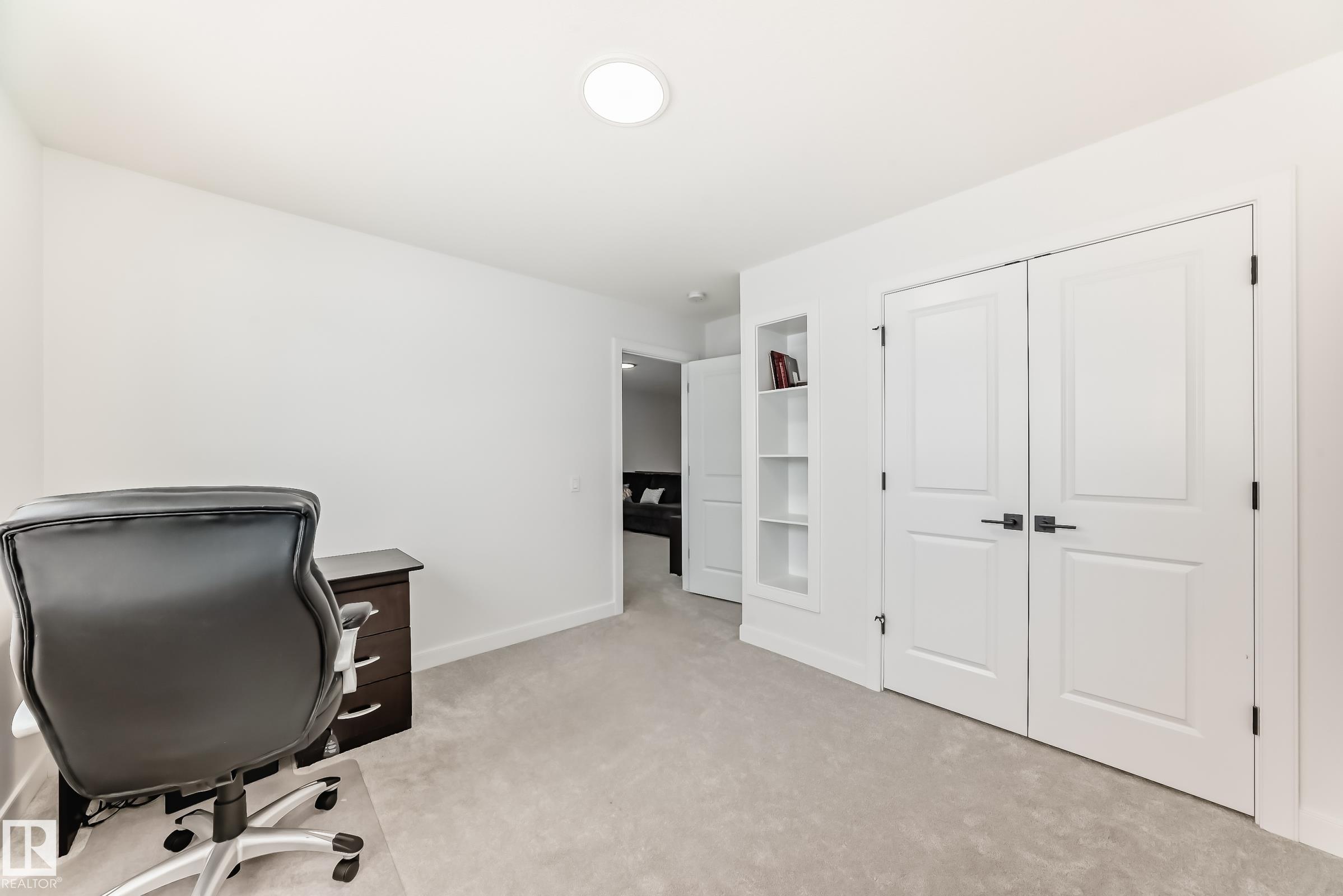https://zimg.paragon.ice.com/ParagonImages/Property/PM/RAE/225399546/41/0/0/2c32482690886dc10606e0631ebc548a/1/346d04ac007cb17f7126784b13070f8c/225399546-5A6D24B5-2738-4A5D-8E3C-7C601346C2B7.JPG