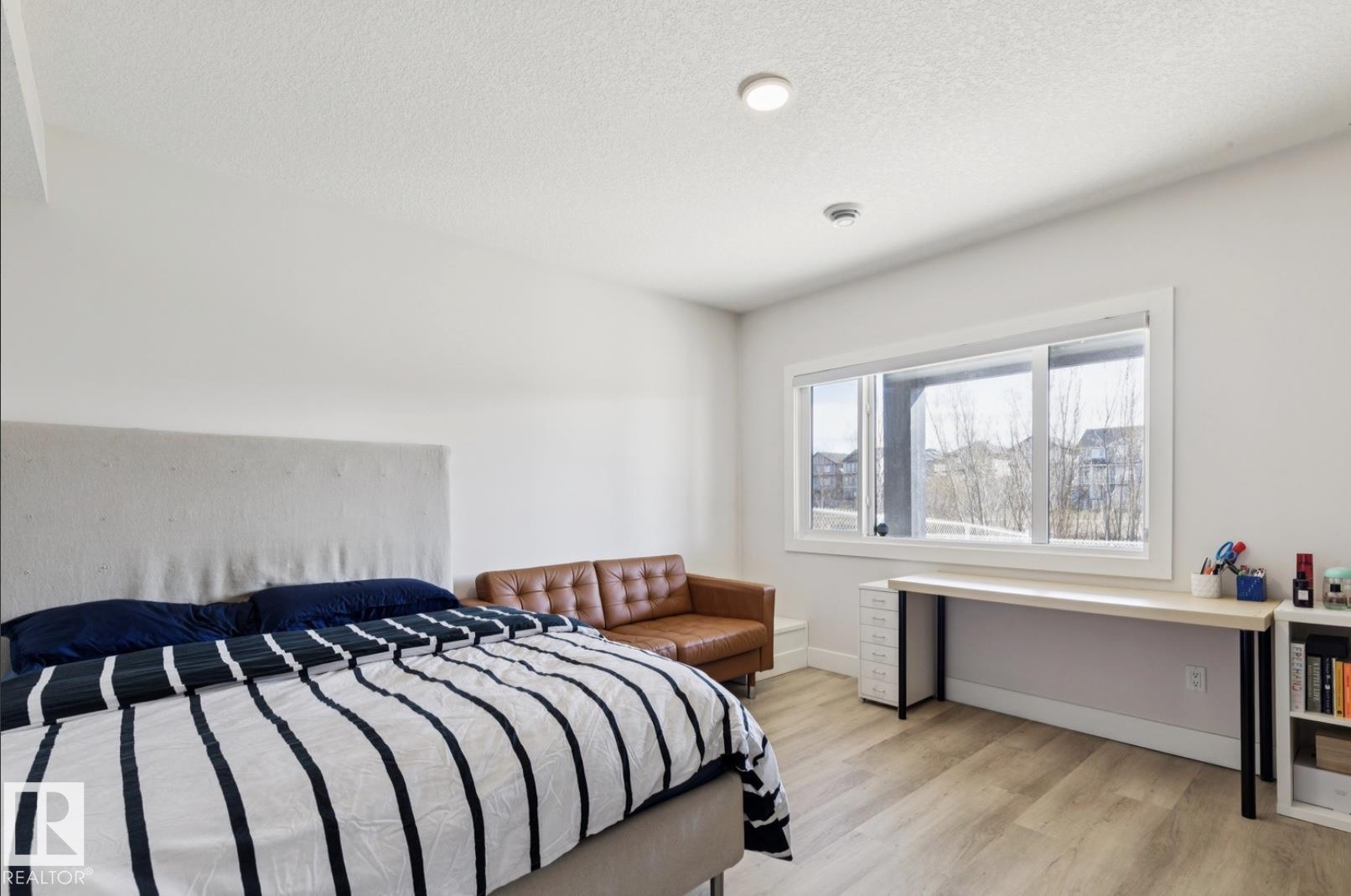 https://zimg.paragon.ice.com/ParagonImages/Property/PM/RAE/225399547/31/0/0/b0791aa3532282f7cc80ab4c2be0bf6b/1/a41b1fe6abe1ac51298069c2b7a3b406/225399547-7530f4ba-6bc3-4aa5-8151-646c19b83872.JPG