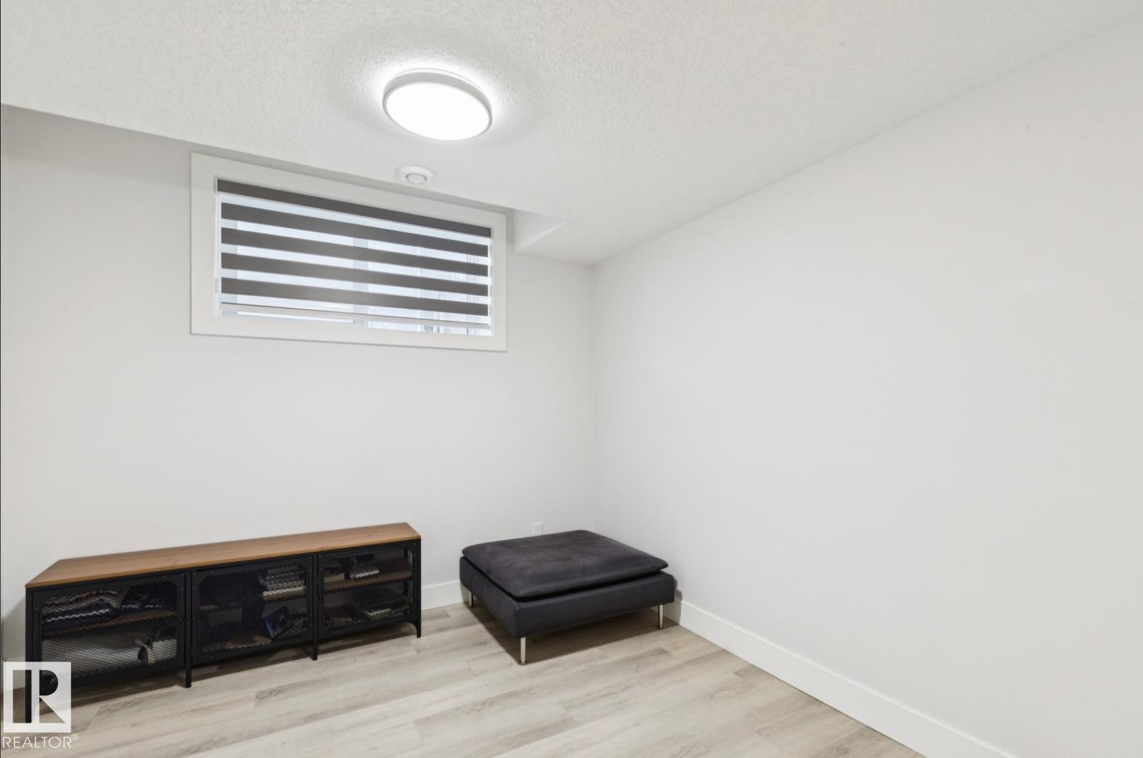 https://zimg.paragon.ice.com/ParagonImages/Property/PM/RAE/225399547/33/0/0/b902ab85c21101426b13d5848e3fdb99/1/a41b1fe6abe1ac51298069c2b7a3b406/225399547-bc4dd38c-f8f5-4c2e-9c27-77f730763e56.JPG