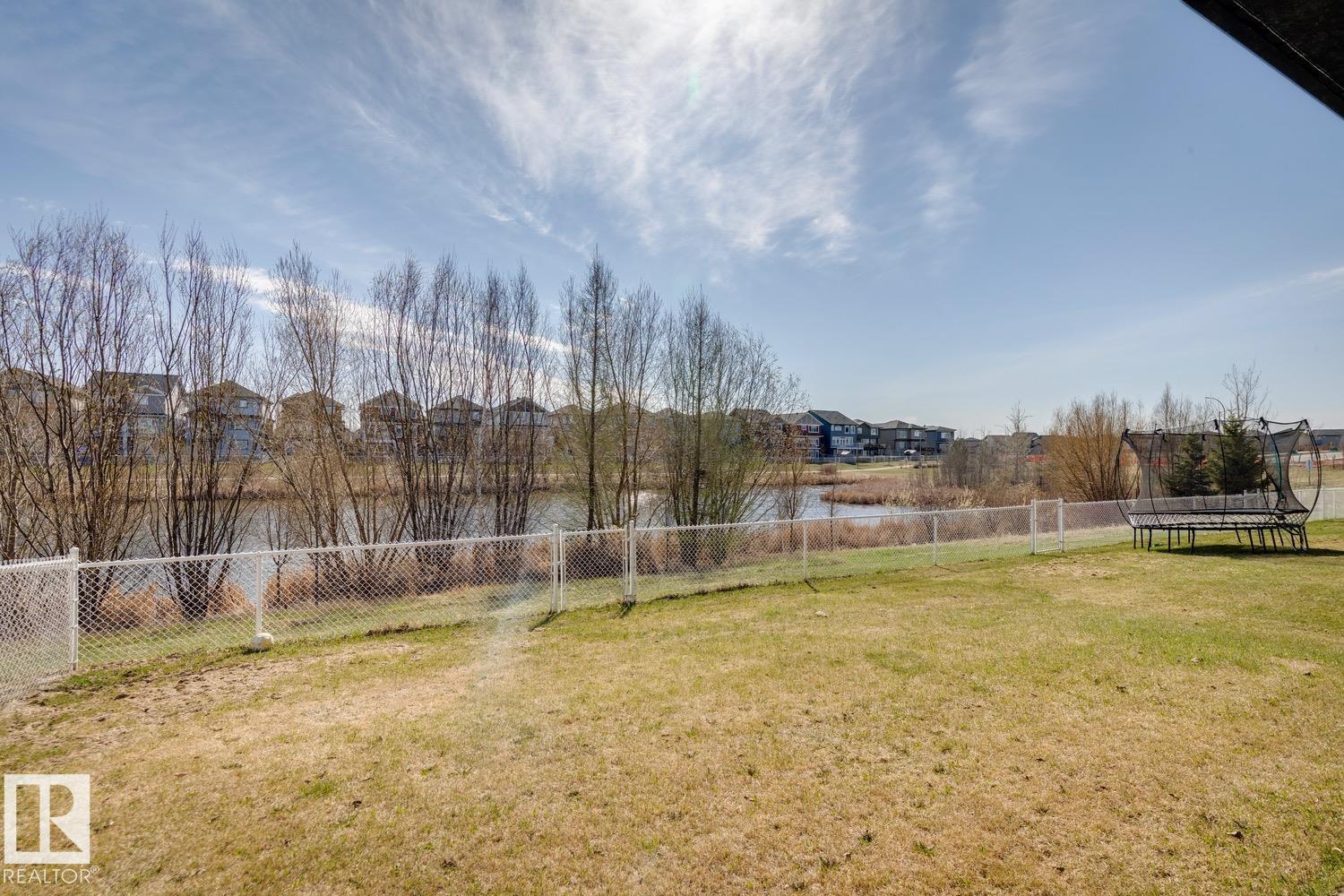 https://zimg.paragon.ice.com/ParagonImages/Property/PM/RAE/225399547/40/0/0/a32f8e487193bcd98a52179c56b78254/1/a41b1fe6abe1ac51298069c2b7a3b406/225399547-3b1d11ca-15c0-4832-b454-db2615cd540c.JPG