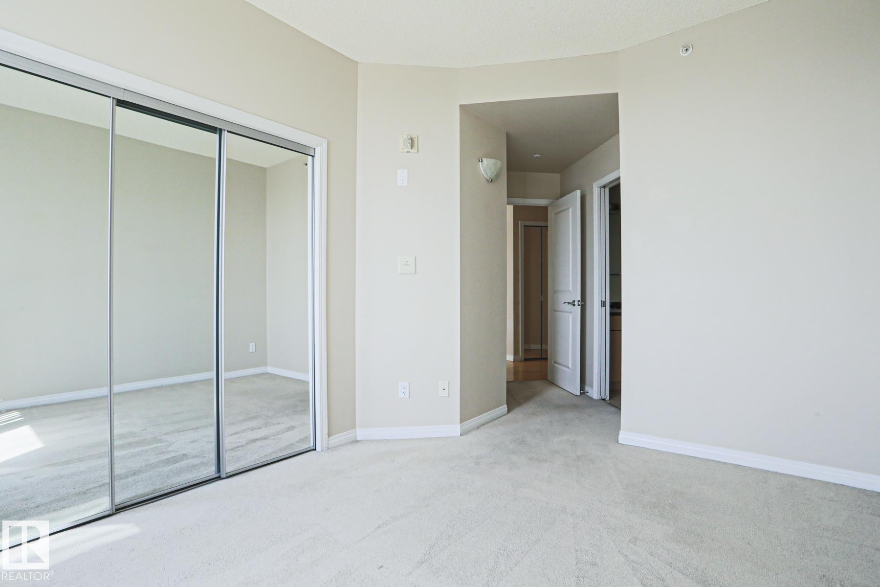 https://zimg.paragon.ice.com/ParagonImages/Property/PM/RAE/225399550/22/0/0/6b7137e0f4148204335fe2d239a815fb/1/b3d715c4e5f3815328fefe2573e8584f/225399550-42a46879-e0bc-4107-8f3a-a96a17b1dead.JPG