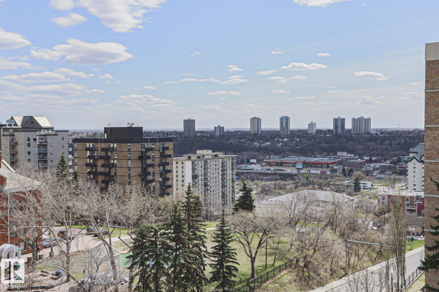 https://zimg.paragon.ice.com/ParagonImages/Property/PM/RAE/225399550/32/0/0/2608f2d2136c57b831b440a2df18a4b3/1/b3d715c4e5f3815328fefe2573e8584f/225399550-5f39eccd-c3ae-4ae9-86b4-be6faf9aa2c5.JPG