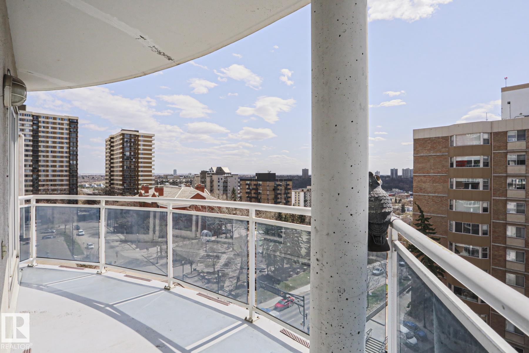 https://zimg.paragon.ice.com/ParagonImages/Property/PM/RAE/225399550/35/0/0/e1f2f1b4511c9734e6d222e84982886b/1/b3d715c4e5f3815328fefe2573e8584f/225399550-d90e9eba-7398-4884-89d6-3bf9922c256d.JPG