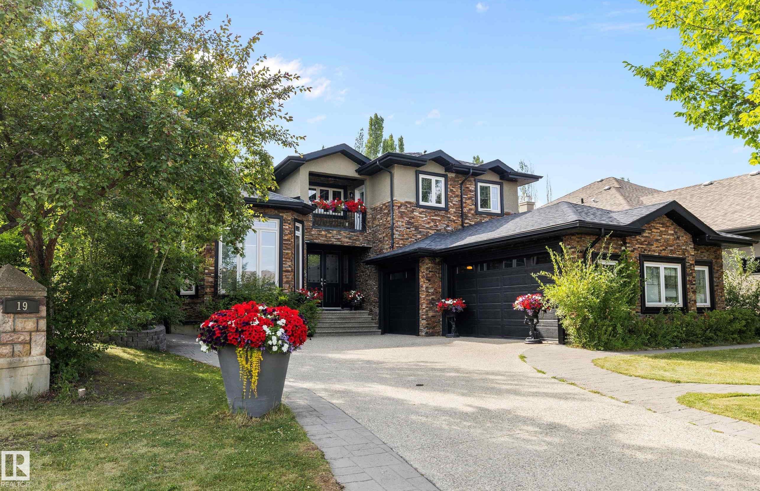 19 Oak Point, Oakmont, St. Albert