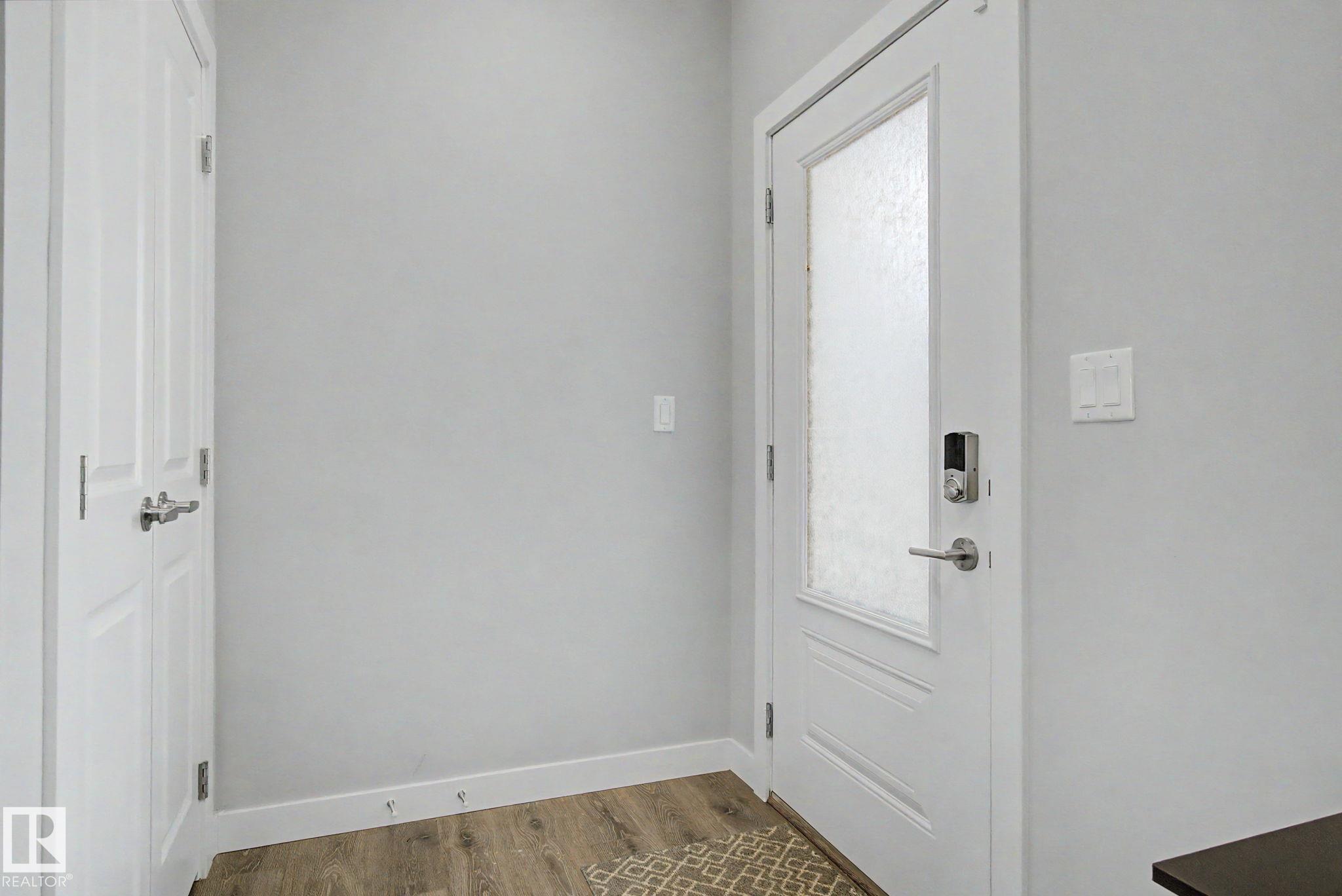 Picture for 4018 KINSELLA WY SW