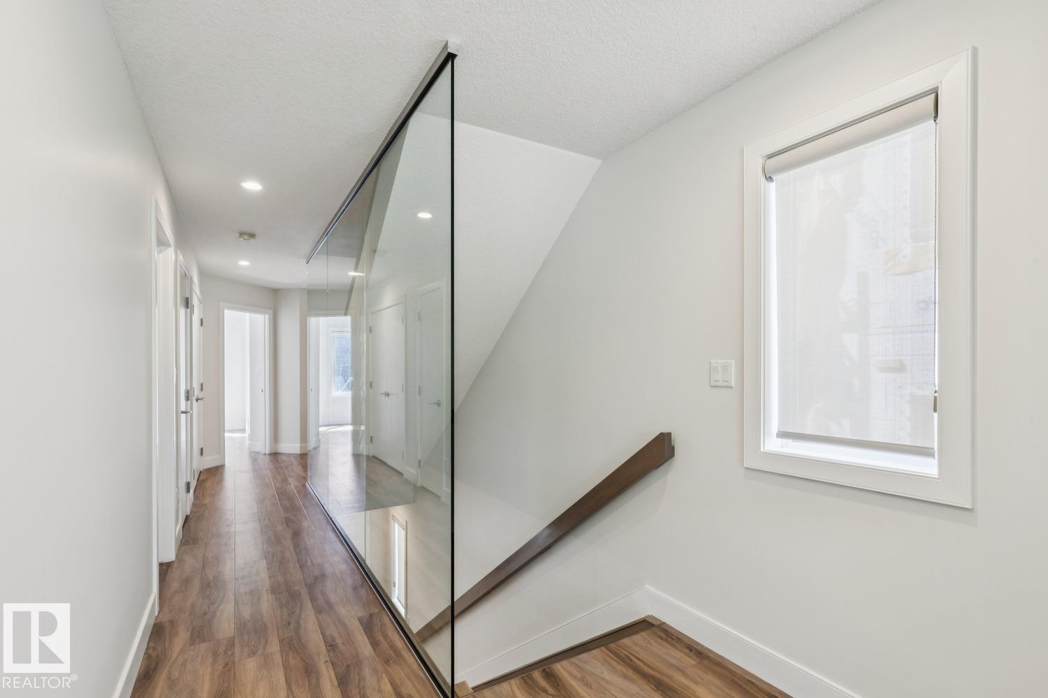 https://zimg.paragon.ice.com/ParagonImages/Property/PM/RAE/225399595/18/0/0/50472612aaaa3a46e4c900d3e5aefc72/1/bfbf9b551de33195974b8d57db2837cb/225399595-3d4426e4-08b1-4107-a575-3d082f61154a.JPG