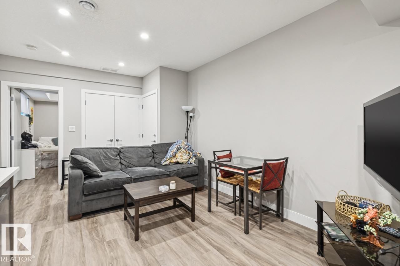 https://zimg.paragon.ice.com/ParagonImages/Property/PM/RAE/225399595/31/0/0/0c97964943fa4197f7393c1eab17b5e8/1/bfbf9b551de33195974b8d57db2837cb/225399595-7ac49708-70a5-486c-ab82-6cde6052bd6f.JPG