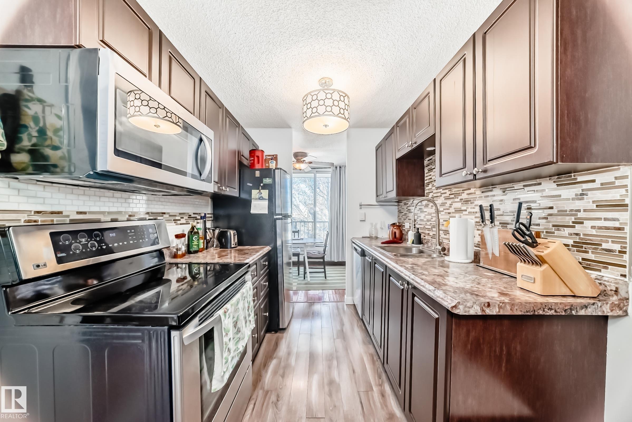 https://zimg.paragon.ice.com/ParagonImages/Property/PM/RAE/225399598/14/0/0/47847d5f4f019b0cc1052fe988a9921c/1/705223db10c7dba976948815da88e8fa/225399598-3a3e82da-5d13-4b3d-ac58-ed2fe055514a.JPG