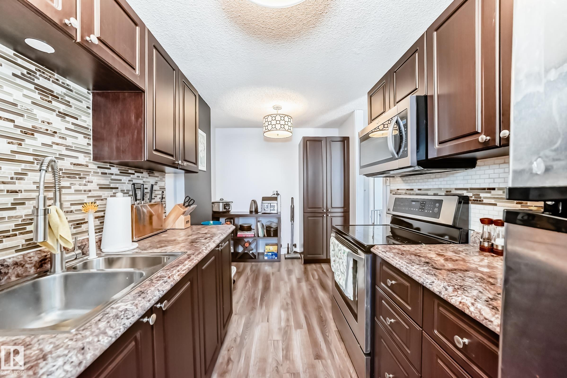 https://zimg.paragon.ice.com/ParagonImages/Property/PM/RAE/225399598/18/0/0/e66b78b7f54e7c684da7c77412ab6e58/1/705223db10c7dba976948815da88e8fa/225399598-182d2fa5-14b0-456a-a3df-9a28e78c261a.JPG
