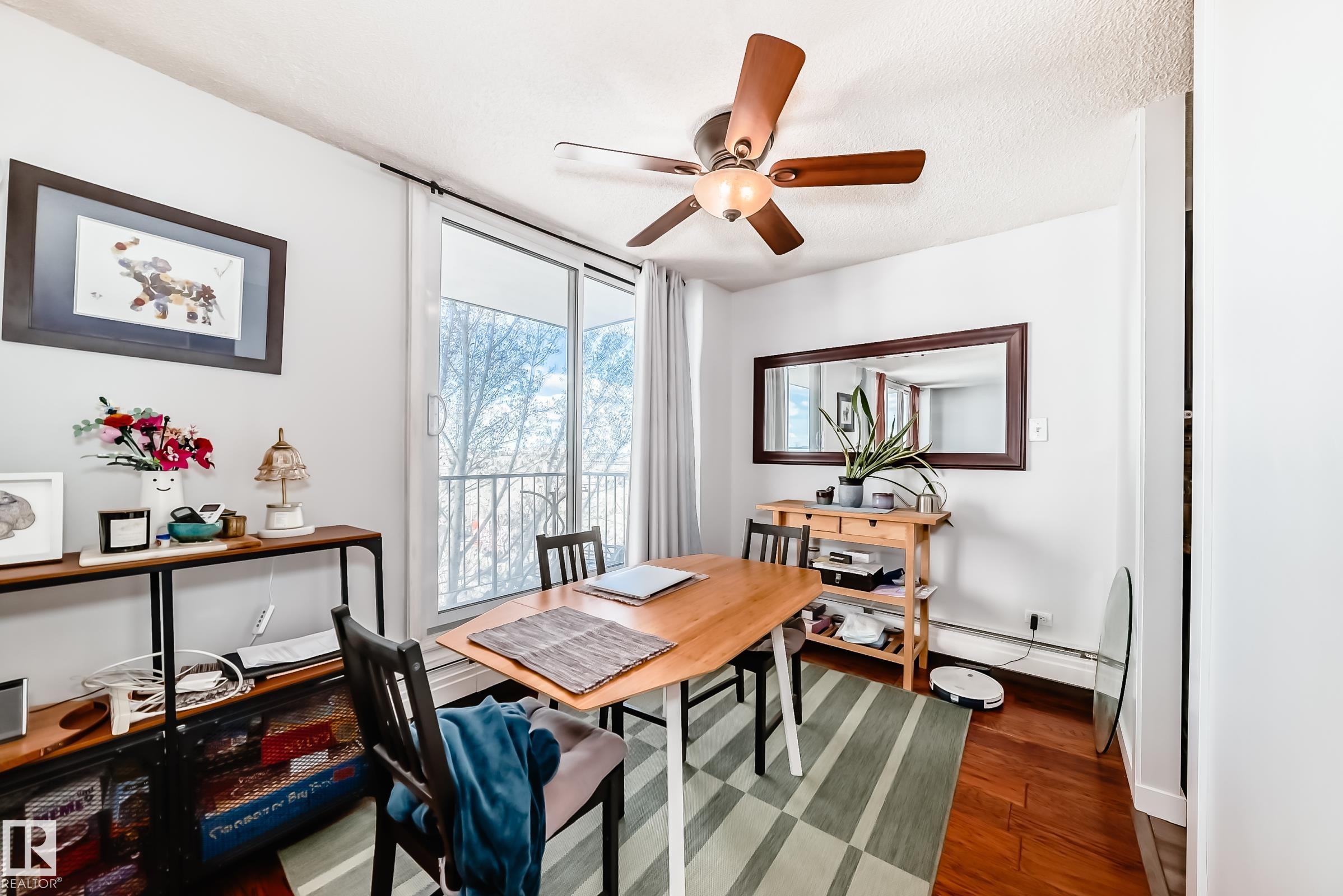 https://zimg.paragon.ice.com/ParagonImages/Property/PM/RAE/225399598/22/0/0/b0cc1adbf11b4b86036b809c70f442c8/1/705223db10c7dba976948815da88e8fa/225399598-ca0eba1a-b0b9-41ac-8907-f87369be2c3f.JPG