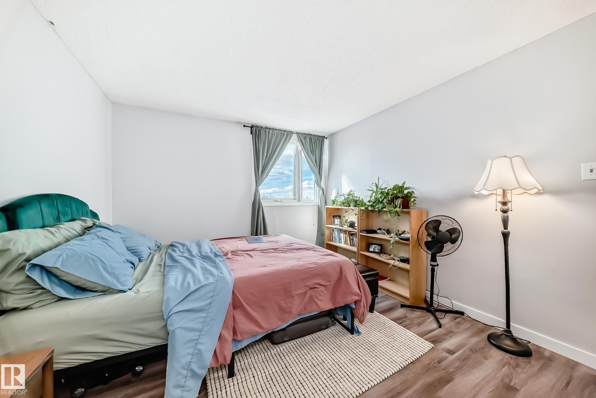 https://zimg.paragon.ice.com/ParagonImages/Property/PM/RAE/225399598/31/0/0/b24a45e88280756c2d634fd49e51db08/1/705223db10c7dba976948815da88e8fa/225399598-ba776af3-418a-44f2-9b96-e2899cb61922.JPG