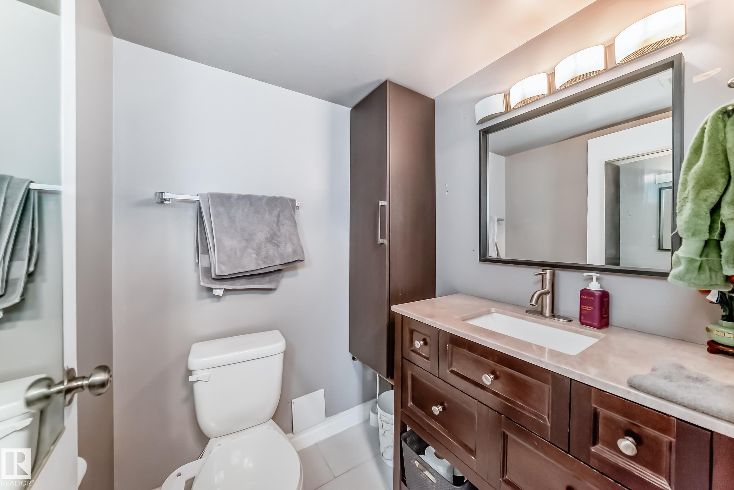 https://zimg.paragon.ice.com/ParagonImages/Property/PM/RAE/225399598/34/0/0/eca96040ce2f3464d8b7730d6524bb63/1/705223db10c7dba976948815da88e8fa/225399598-716d80d3-9521-46df-8cb5-4eeb13691735.JPG