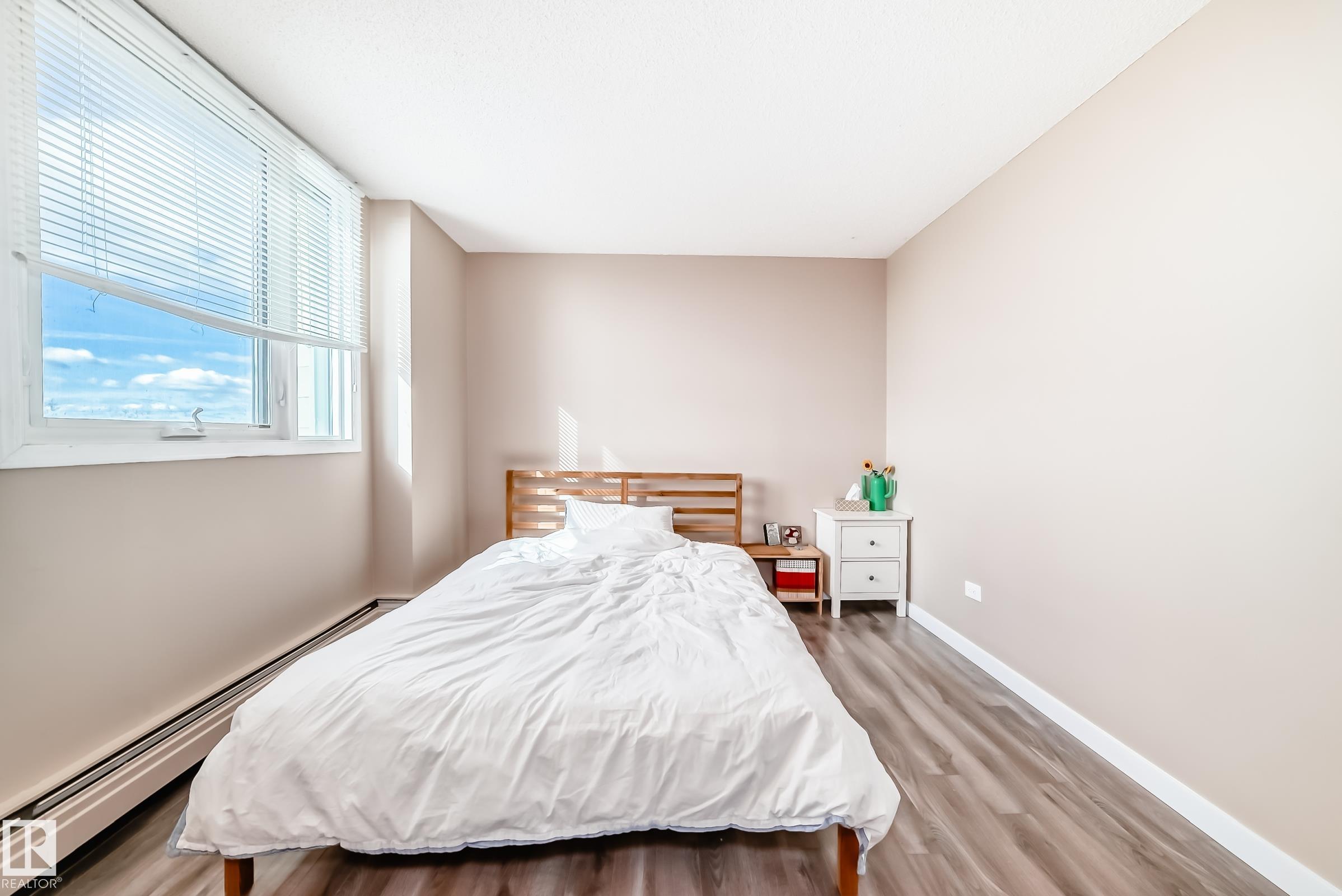https://zimg.paragon.ice.com/ParagonImages/Property/PM/RAE/225399598/38/0/0/d3fc6aab4c163903ecc9a2f3a18dc659/1/705223db10c7dba976948815da88e8fa/225399598-fe6c4f1f-aec3-40b4-a5a0-dd55d564408a.JPG