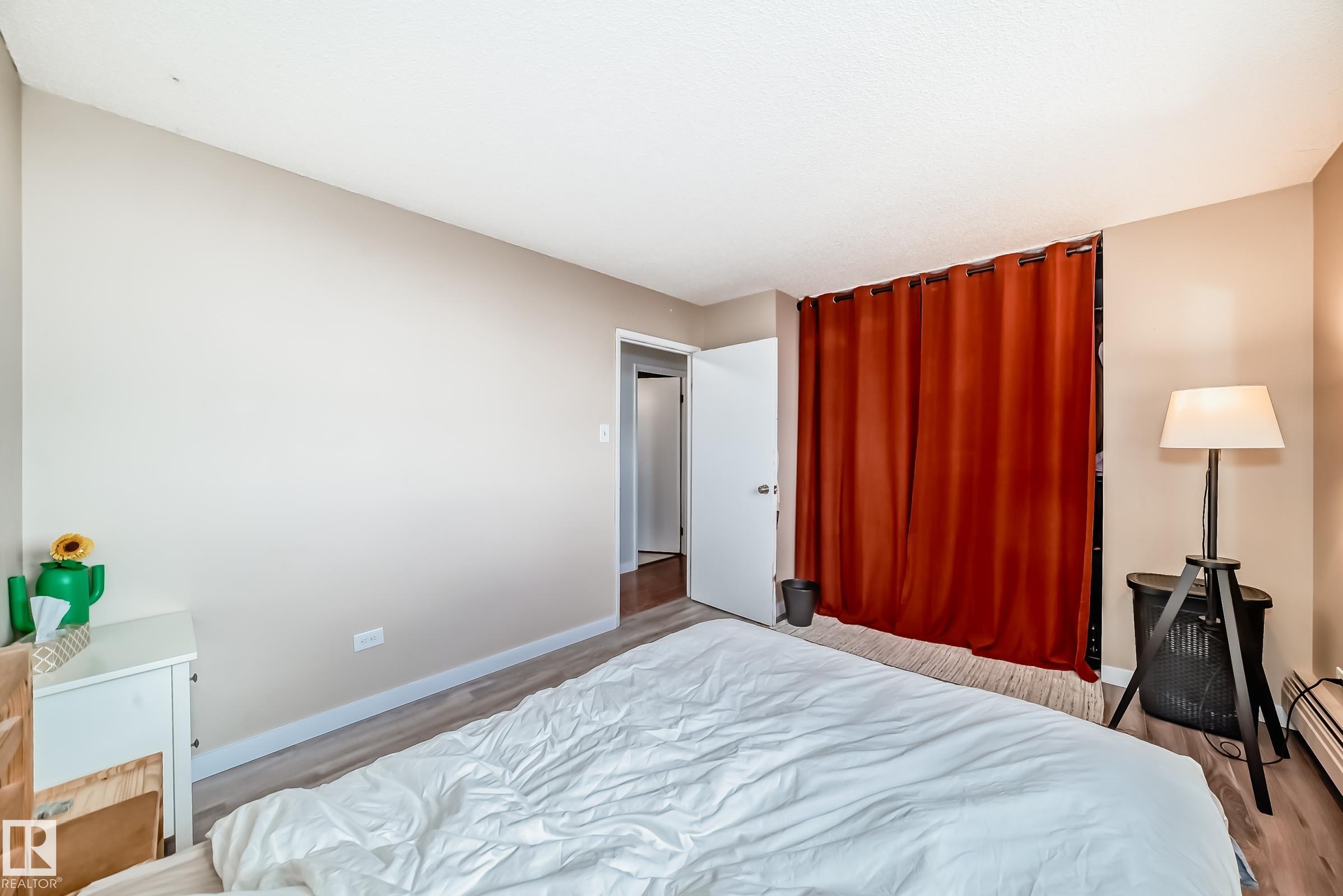 https://zimg.paragon.ice.com/ParagonImages/Property/PM/RAE/225399598/40/0/0/0baa4a62a8fb213d9c3b1dc72b67aaff/1/705223db10c7dba976948815da88e8fa/225399598-8c5480bb-255f-4581-b637-c690d10be262.JPG