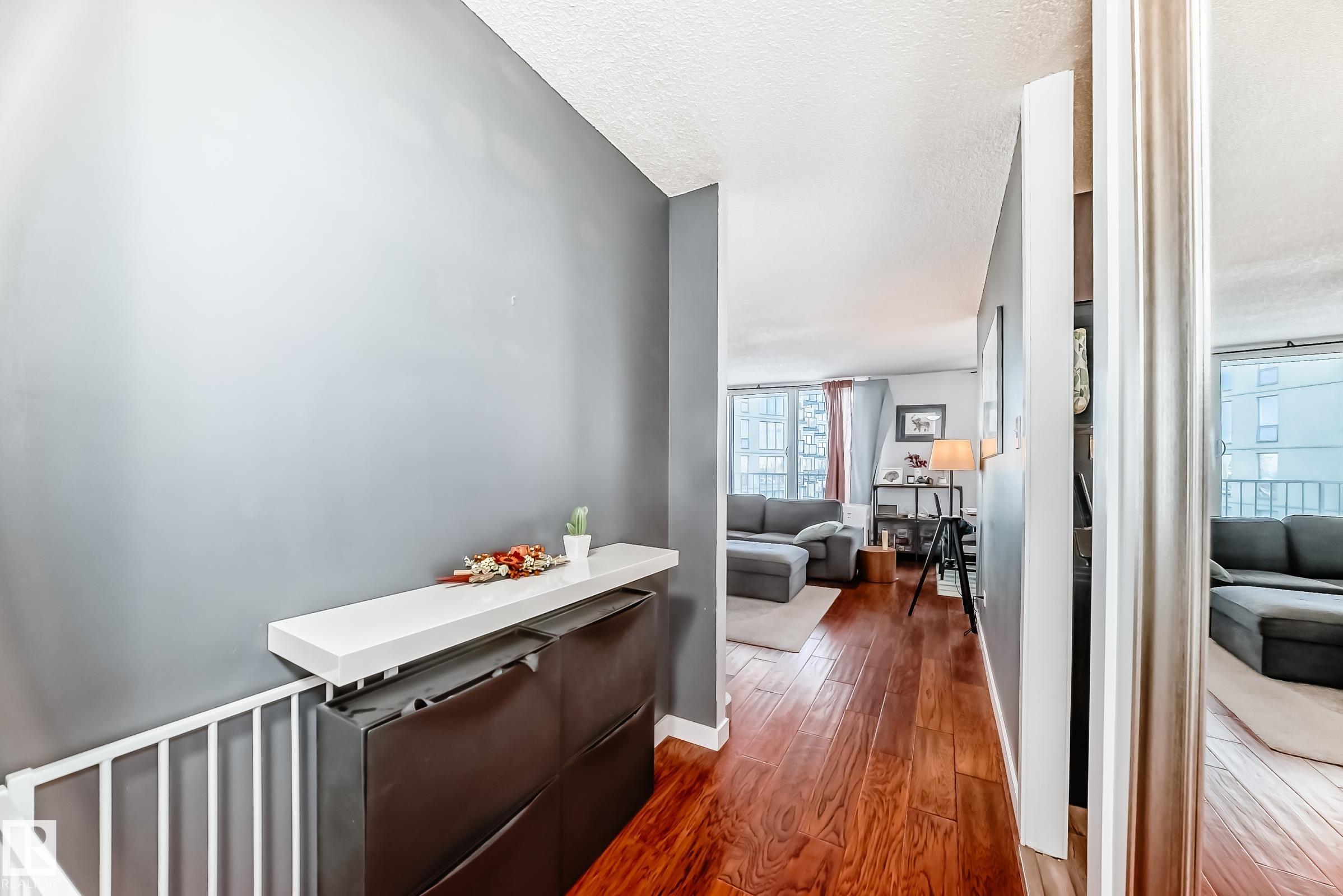 https://zimg.paragon.ice.com/ParagonImages/Property/PM/RAE/225399598/45/0/0/76738c558fec63c2d4e4b055bac8ddbb/1/705223db10c7dba976948815da88e8fa/225399598-2d472935-e356-4c2c-8711-6fd2d648d85d.JPG