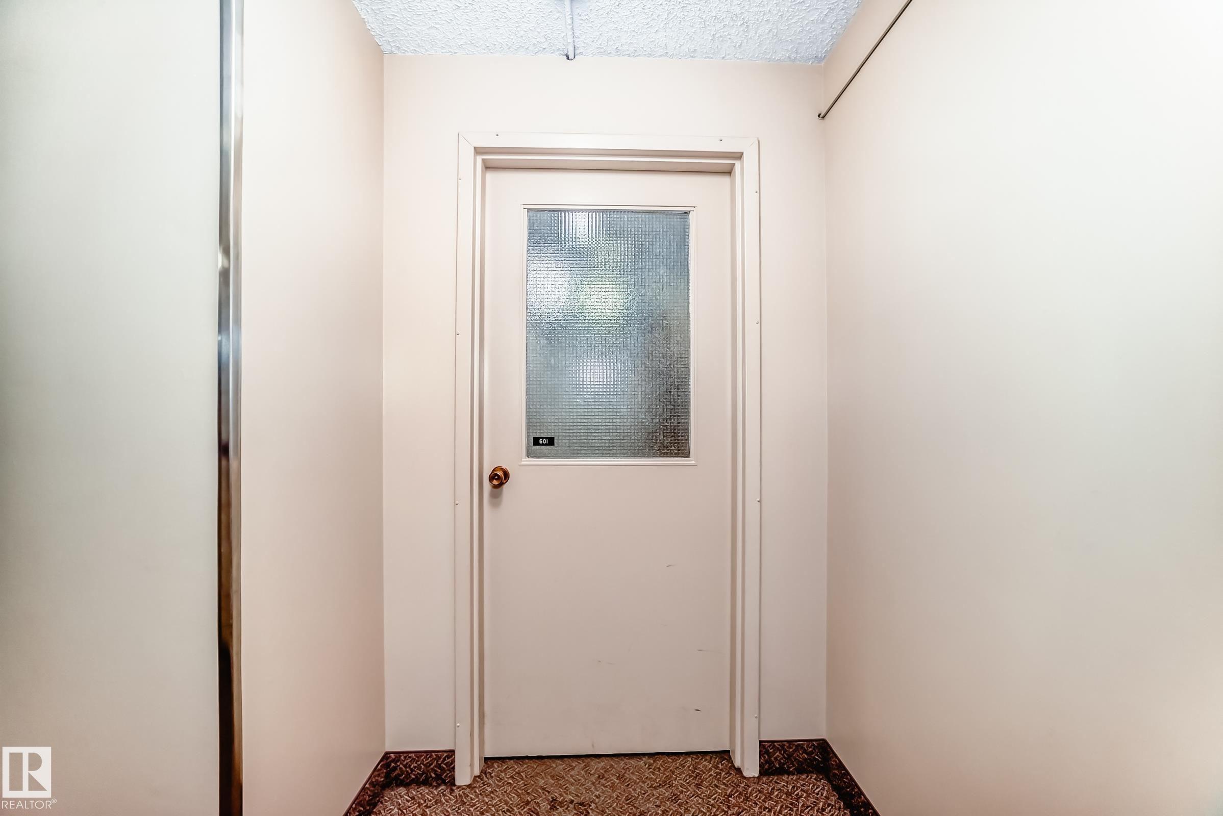 https://zimg.paragon.ice.com/ParagonImages/Property/PM/RAE/225399598/51/0/0/24af7581097f6aa7b84422011257723e/1/705223db10c7dba976948815da88e8fa/225399598-c7b96a96-4747-485e-a556-ac4cace2ce0c.JPG