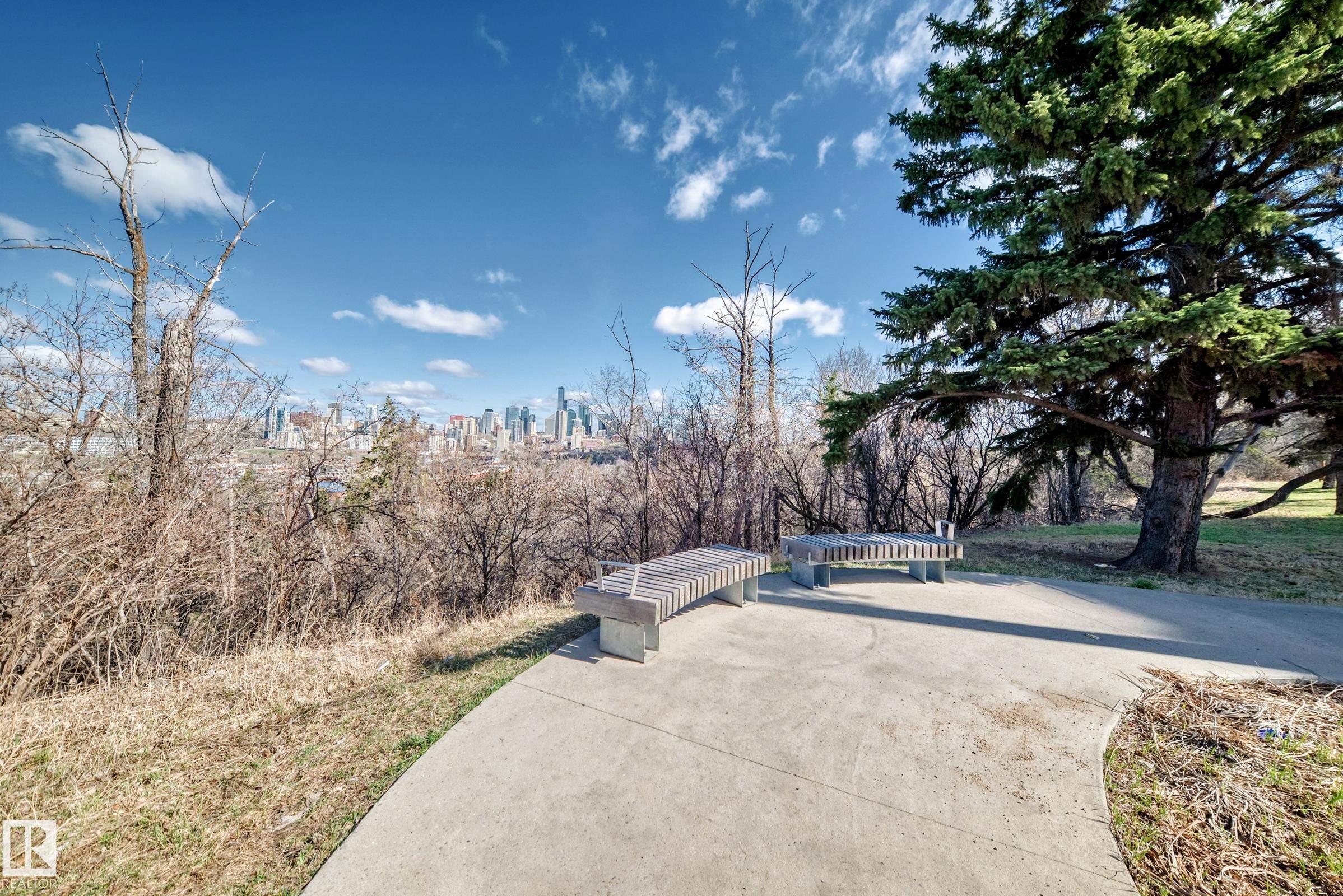 https://zimg.paragon.ice.com/ParagonImages/Property/PM/RAE/225399598/64/0/0/c7bcdea06269fd6e8d5c0c9b24e3ab61/1/705223db10c7dba976948815da88e8fa/225399598-5de8ef9c-07a3-43c8-80aa-254f4e34fd76.JPG