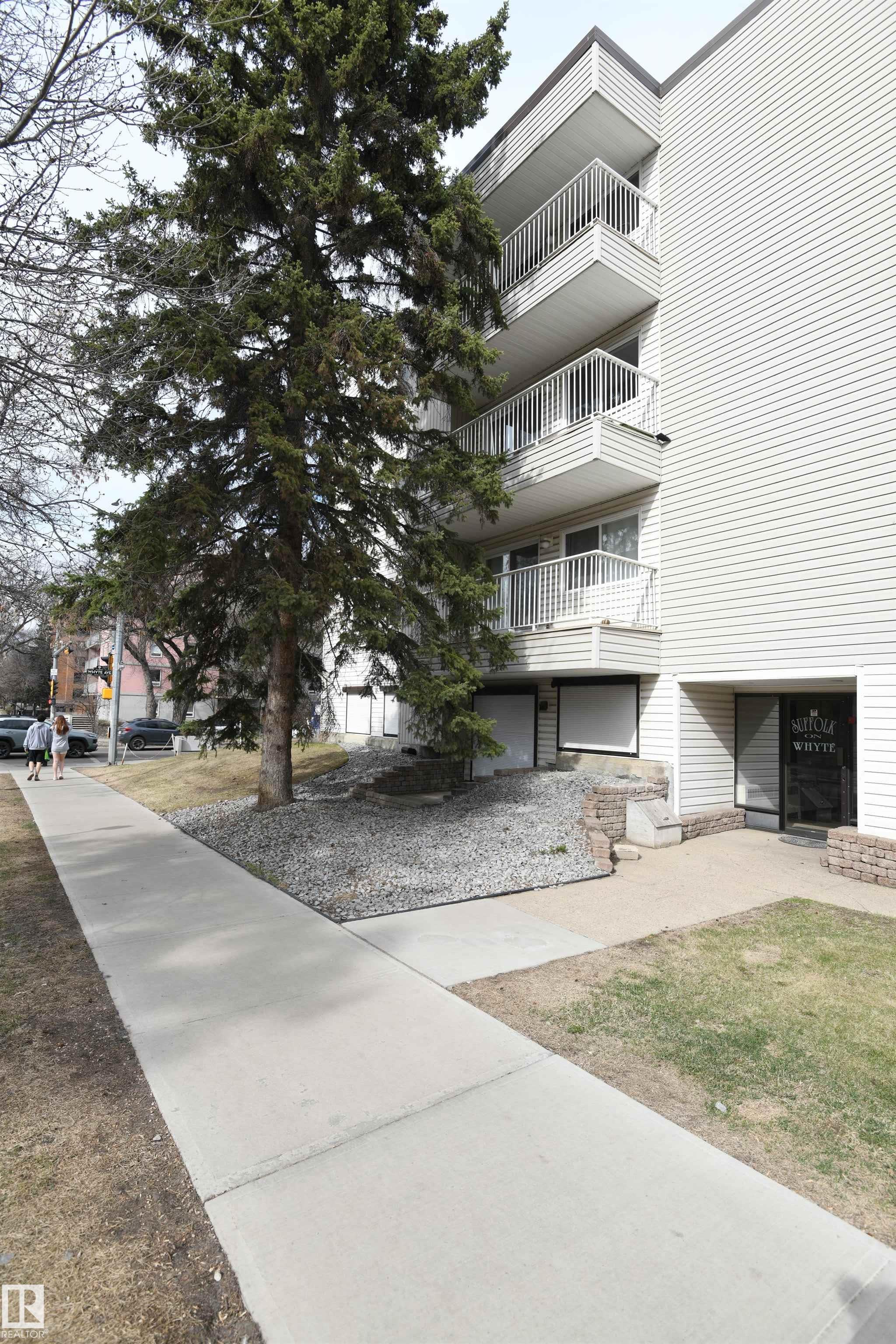https://zimg.paragon.ice.com/ParagonImages/Property/PM/RAE/225399606/34/0/0/6fb502462ab6e60a90d04314cea27dea/1/d9b59ad9c193c12be65e6f1cbeddc03a/225399606-0ad40d05-fdae-4d58-9255-08d1764e1f5d.JPG