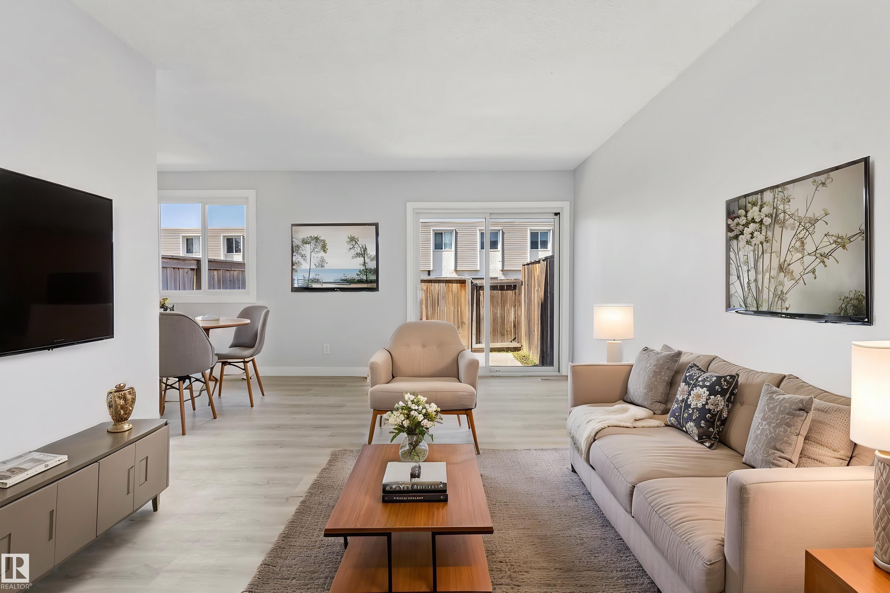 https://zimg.paragon.ice.com/ParagonImages/Property/PM/RAE/225399609/17/0/0/f3935dda370caf00f128e77646fd481f/1/0a9731efc117d23f3ce069d2700ddd87/225399609-02508666-b959-4cbf-a460-74fdcd8debec.JPG