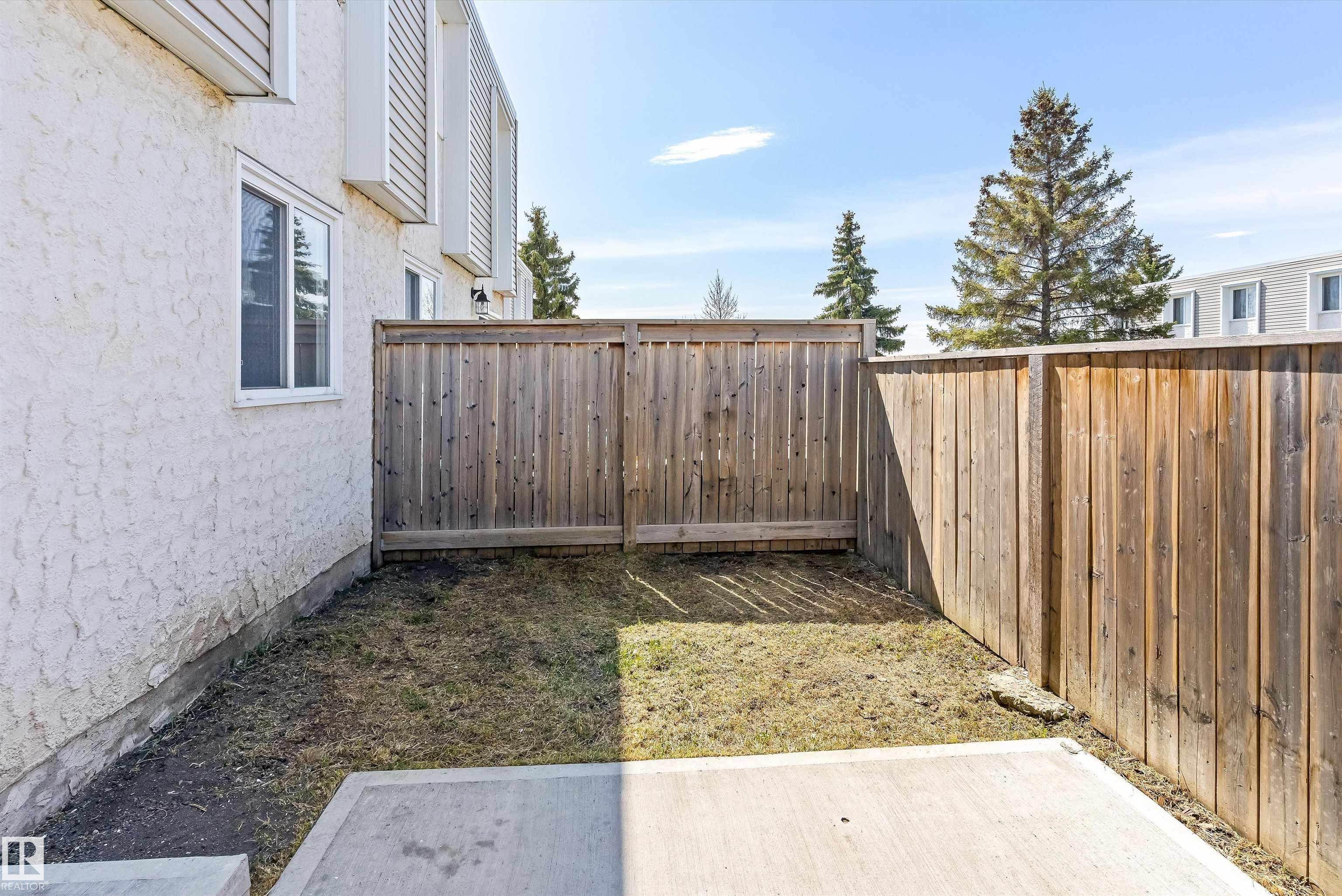 https://zimg.paragon.ice.com/ParagonImages/Property/PM/RAE/225399609/33/0/0/602a547777691817fca93f0e32b5c69d/1/0a9731efc117d23f3ce069d2700ddd87/225399609-3398e055-c3ca-49f3-a4c4-503164eb1761.JPG