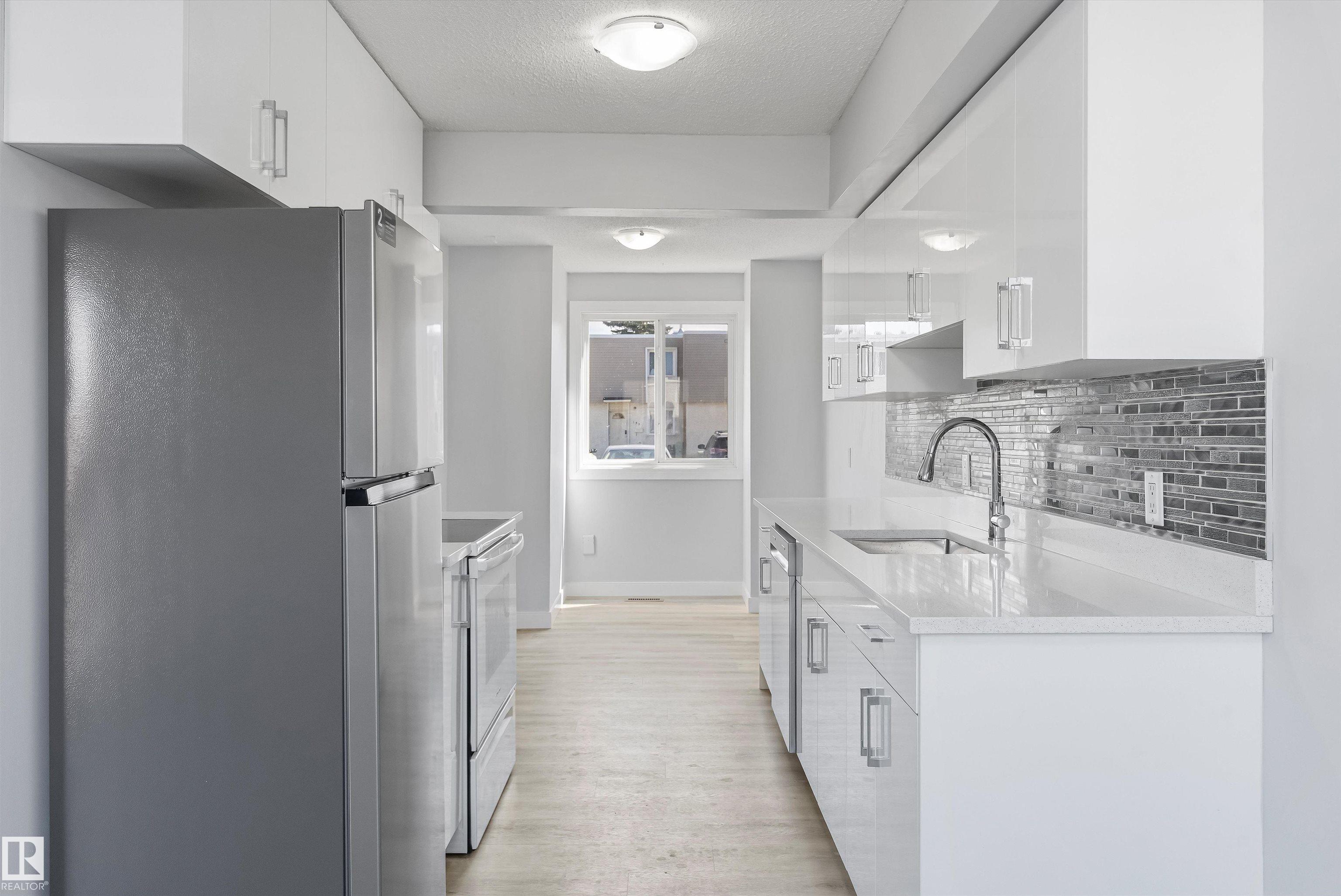 Photo 10 at 120 Cornell Court NW, Kilkenny, Edmonton