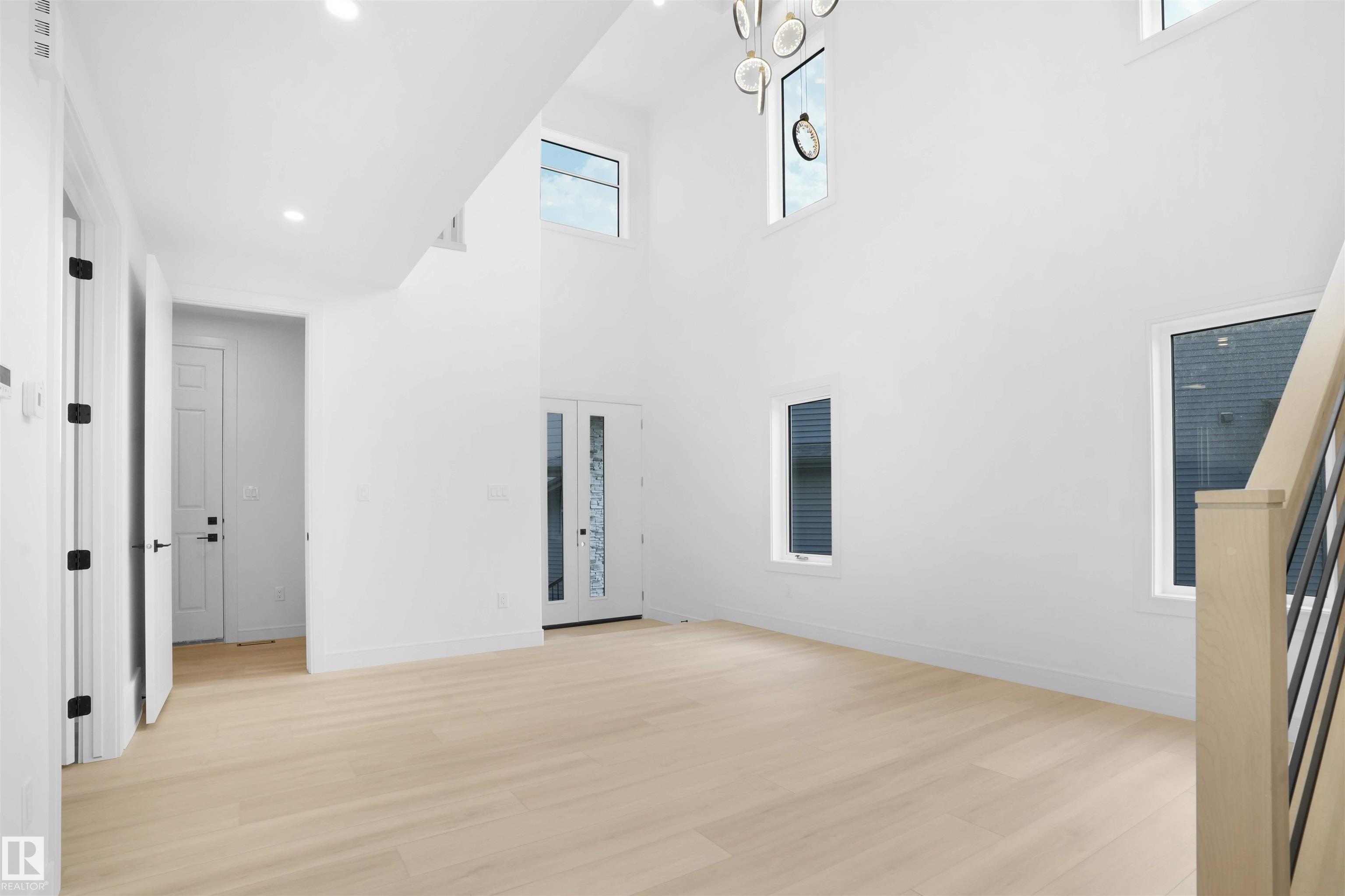 https://zimg.paragon.ice.com/ParagonImages/Property/PM/RAE/225399616/18/0/0/a69c48da2e82d919ca3cd60bef227ceb/1/da46d4e8bd4cc4f84f6cc27b0f30383e/225399616-748c6cec-d378-4ab0-8820-b750edd009a7.JPG